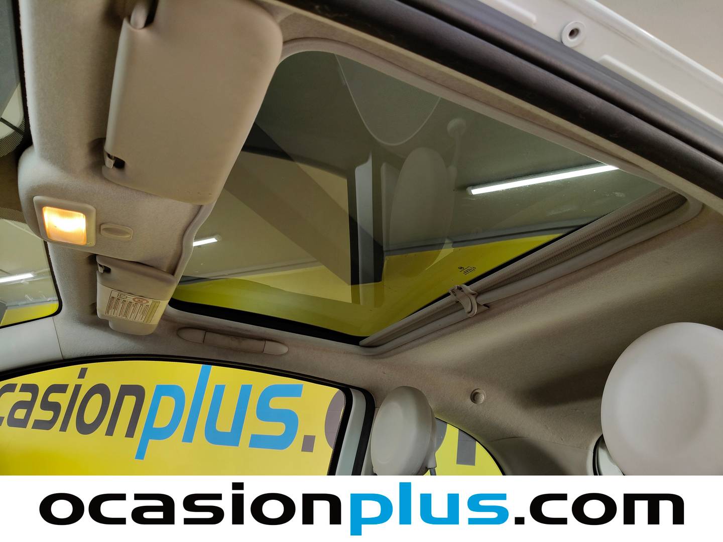 Extras y acabados del Fiat 500 Fiat 500 1.2 8v Lounge (69 CV)