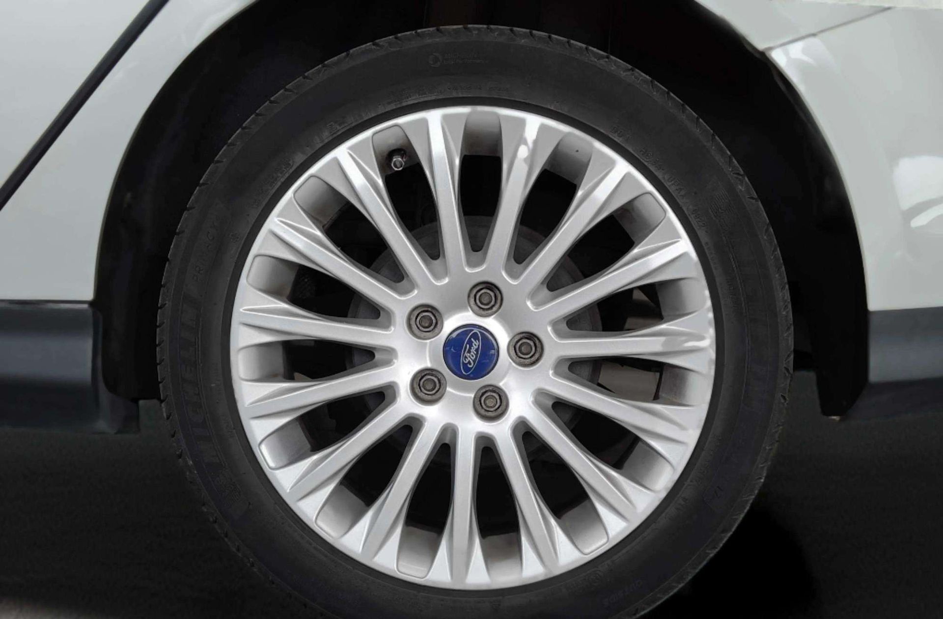 Ford Focus 1.6 TDCi Trend - foto 32