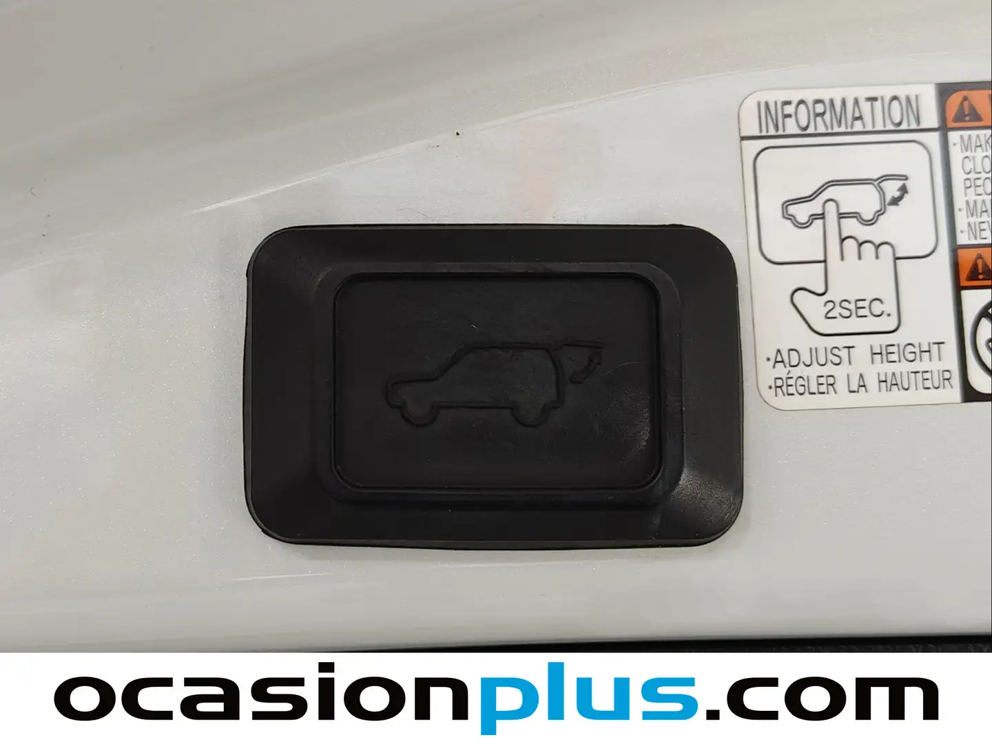 Foto Toyota Rav4 Toyota Rav4 Advance 2WD Pack Drive (143 CV)