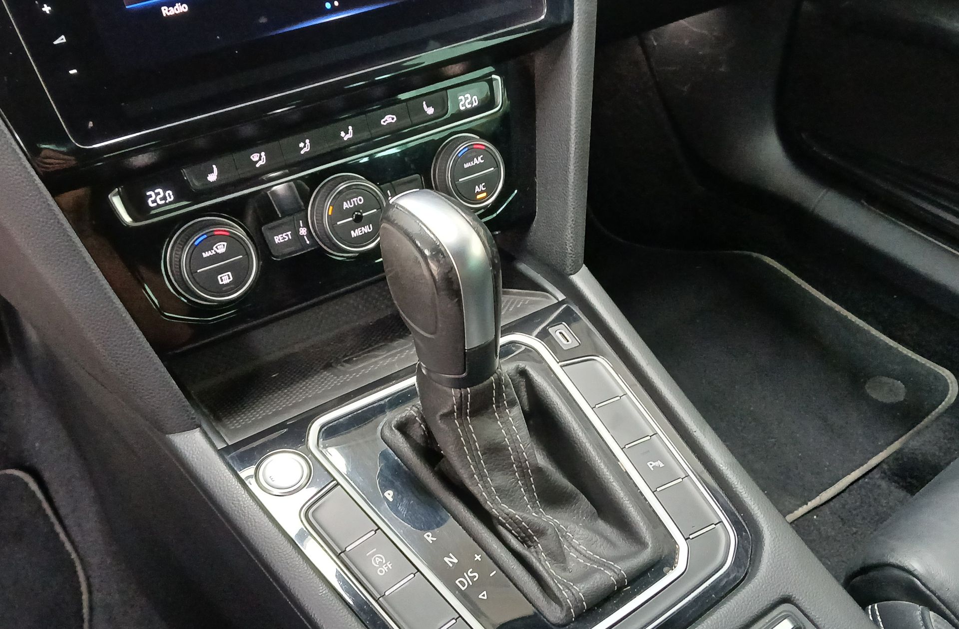 Volkswagen Passat Variant R-Line 2.0 TDI DSG - foto 5