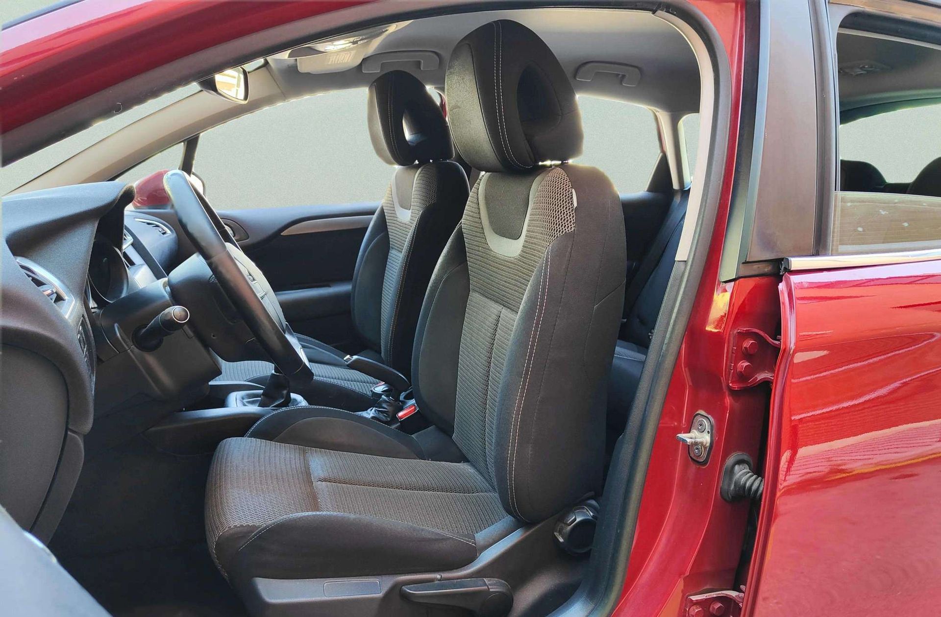 Citroën C4 1.6 HDi Collection - foto 9