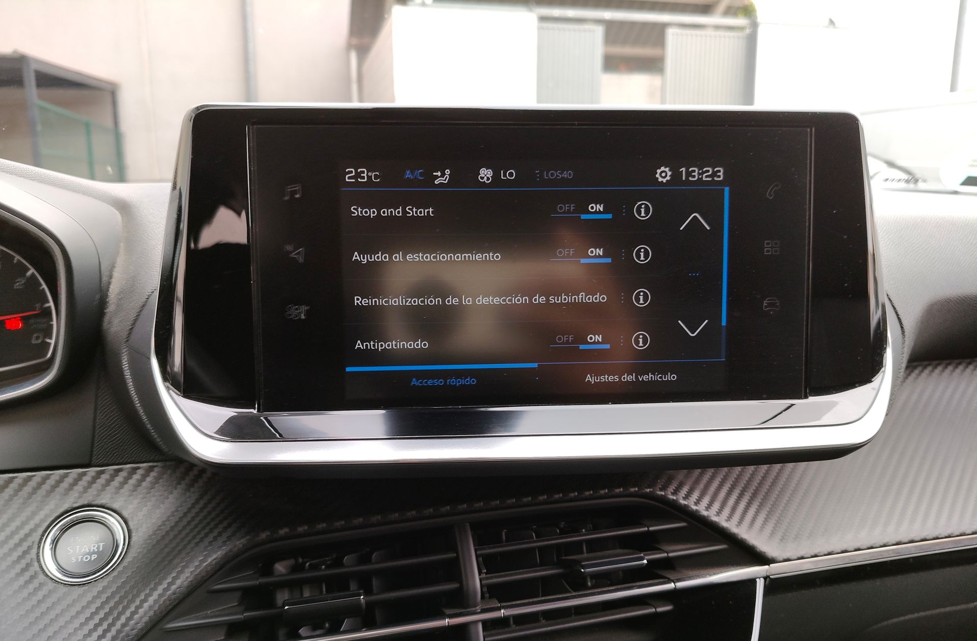 Peugeot 2008 BlueHDi 110 Allure Pack - foto 30