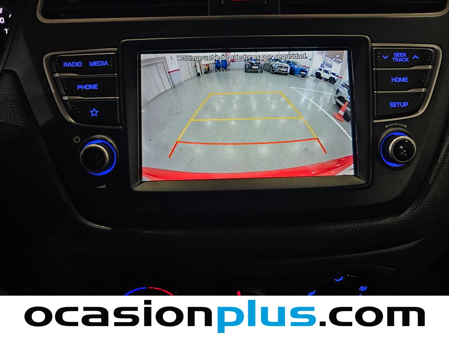 Extras y acabados del Hyundai i20 Hyundai i20 1.2 MPI Essence LE (75 CV)