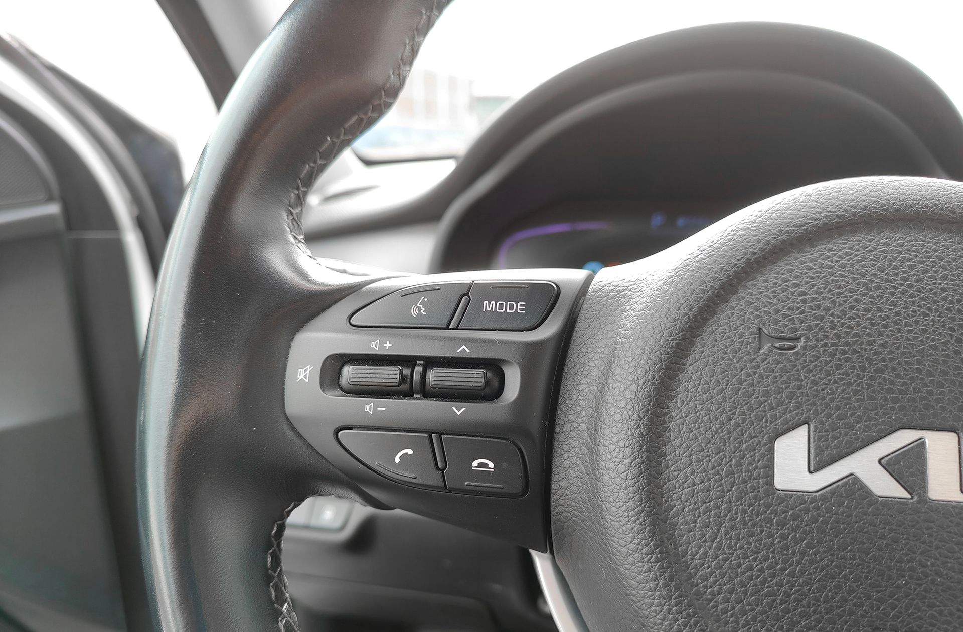 Kia Stonic 1.0 T-GDi Drive DCT - foto 26