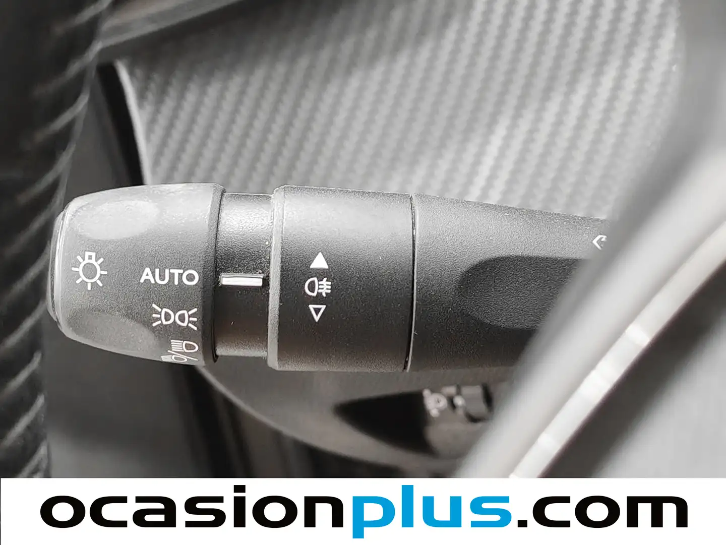 Foto Peugeot 2008 Peugeot 2008 PureTech 100 S&S Allure (100 CV)