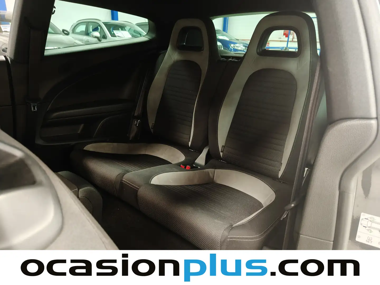 Foto Volkswagen Scirocco Volkswagen Scirocco Typhoon by R-Line 2.0 TSI BMT (180 CV)