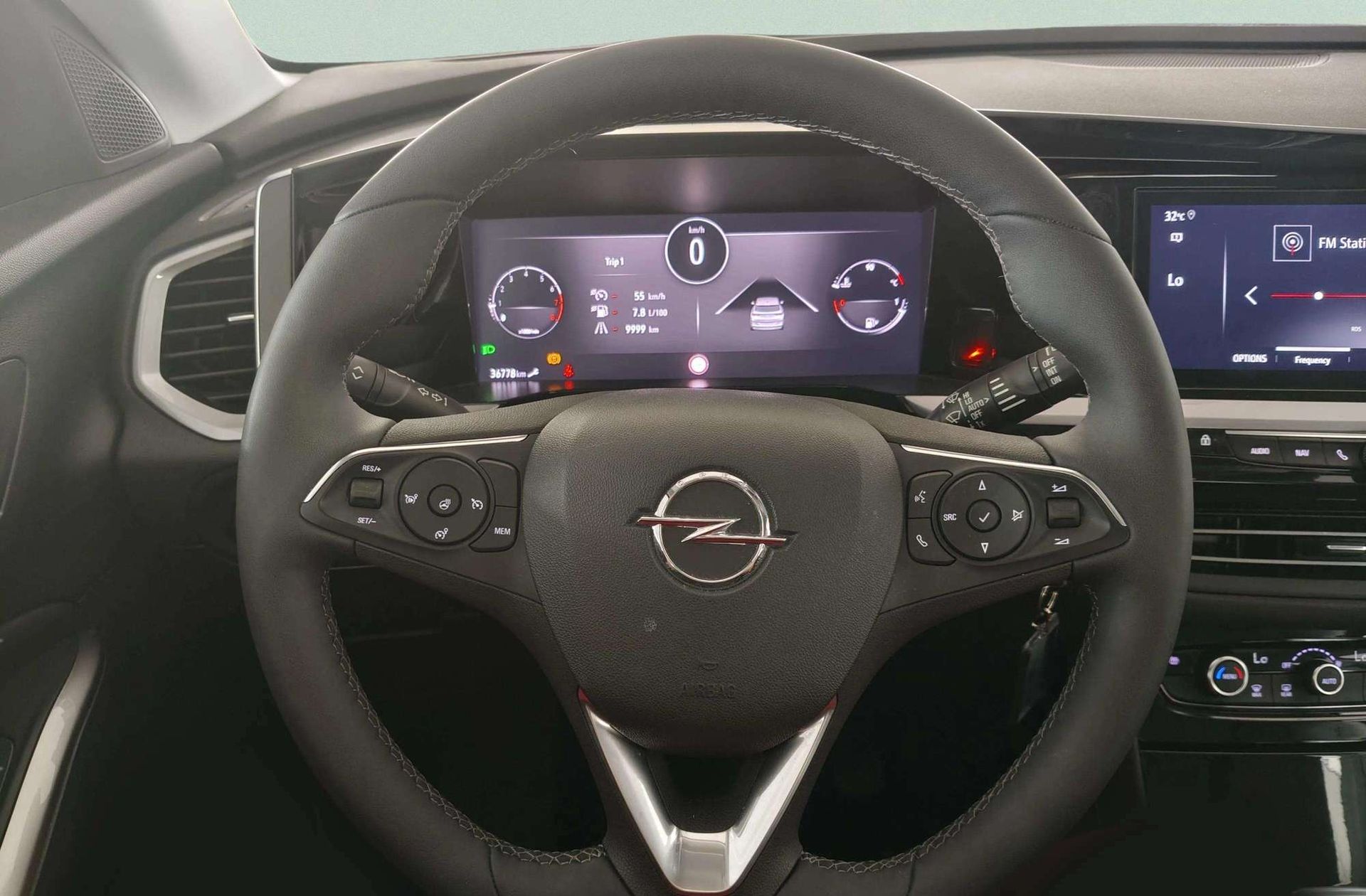 Opel Grandland 1.2 Turbo XHT GS - foto 24