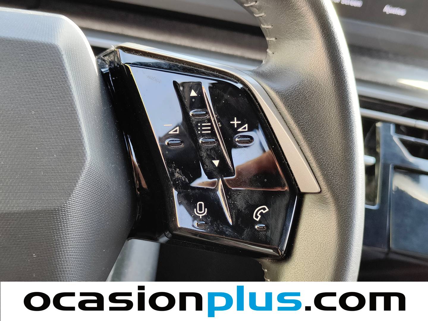 Peugeot 3008 Hybrid Peugeot 3008 Hybrid 145 Allure eDCS6 (145 CV) seminuevo