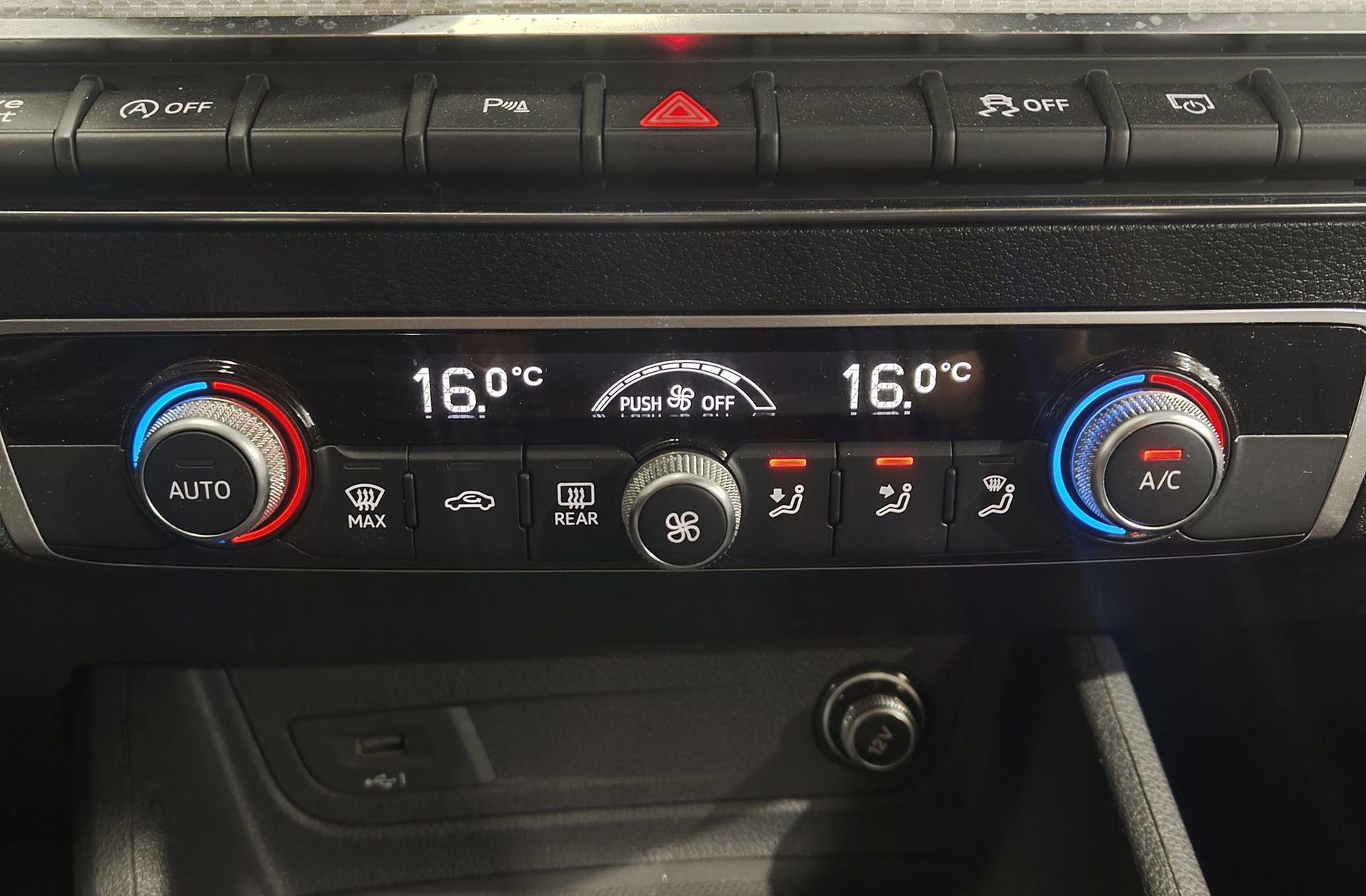 Audi Q2 S line 30 TDI S tronic Pack S-Line - foto 31