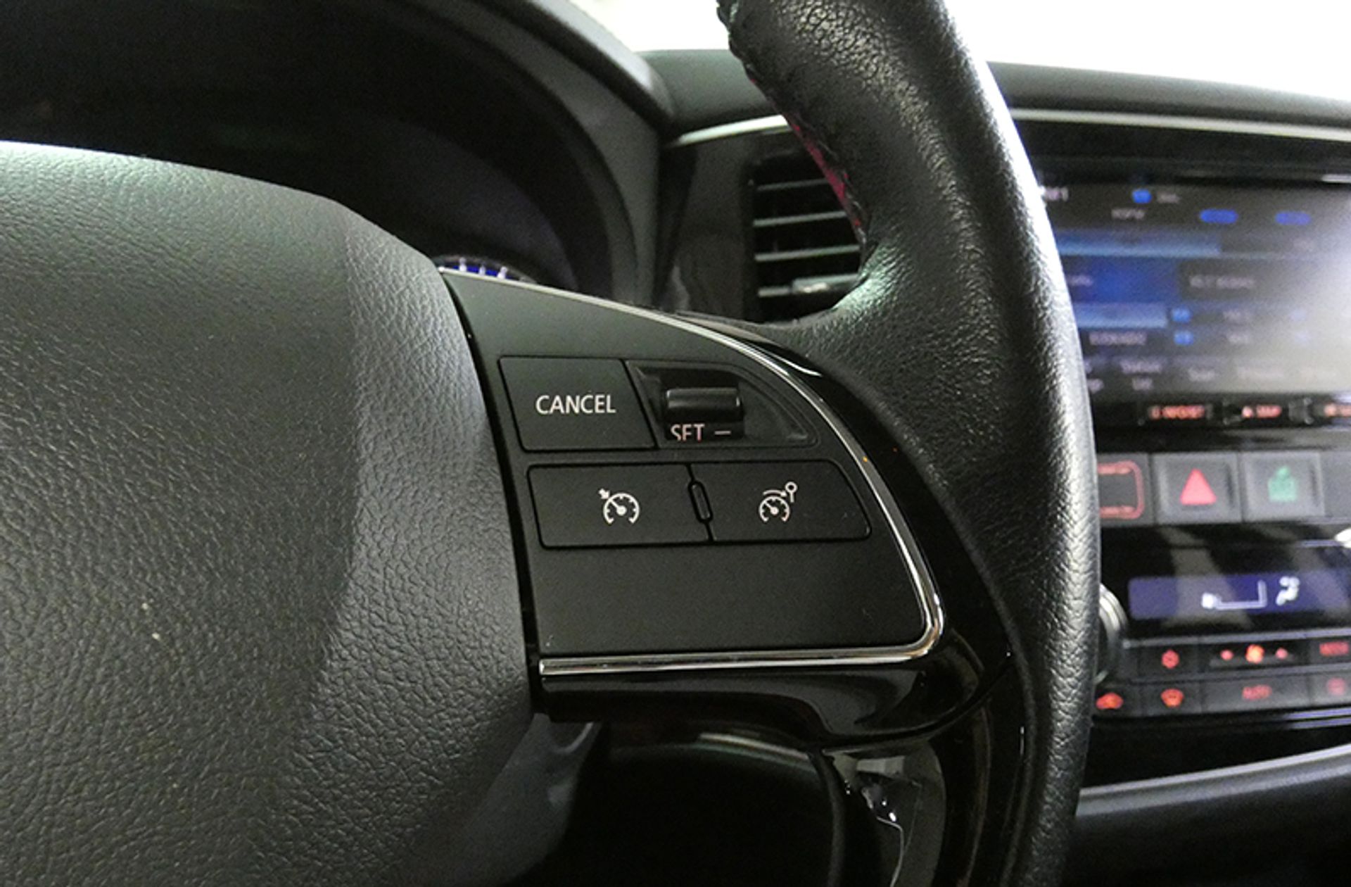 Mitsubishi Outlander 220 DI-D Motion 2WD - foto 28