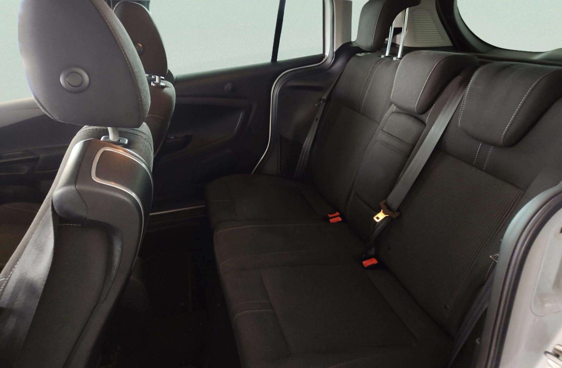 Ford B-Max 1.0 EcoBoost Titanium - foto 11