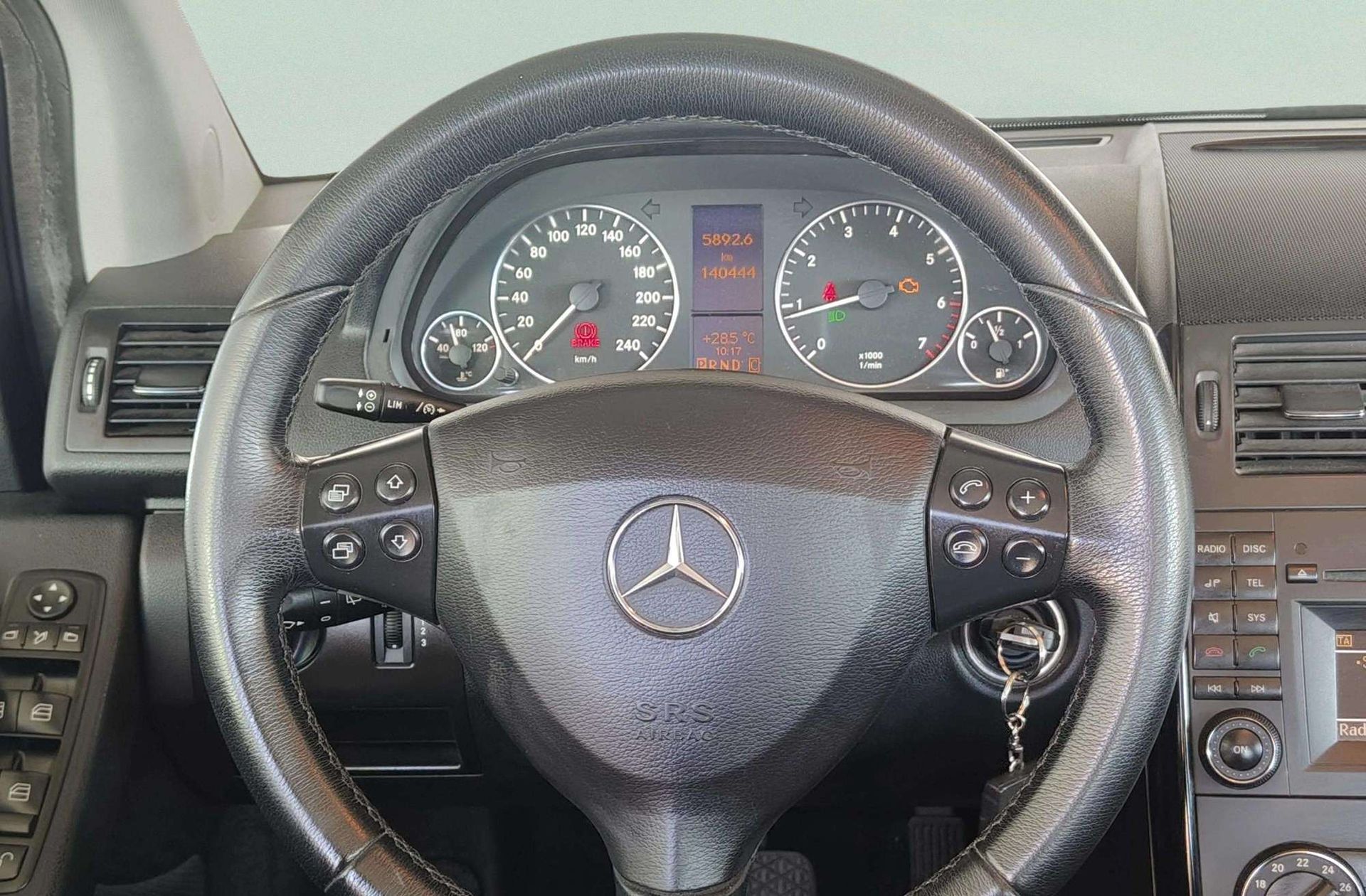 Mercedes-Benz Clase A 160 Exclusive Edition - foto 17