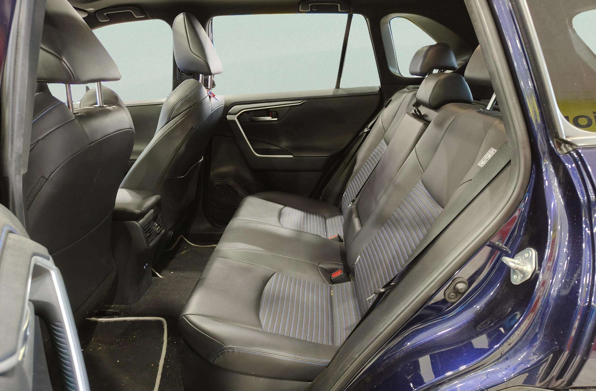 Toyota RAV4 2.5 hybrid 220H Style e-CVT - foto 14