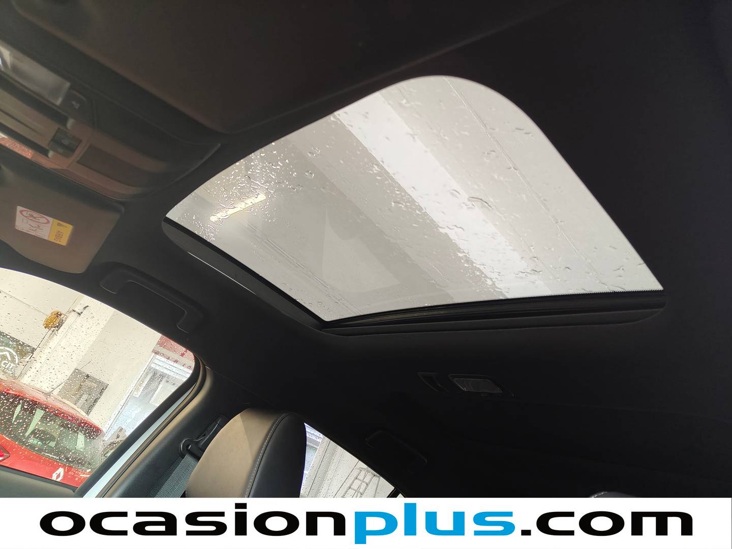Equipamiento del Mitsubishi Eclipse Cross Mitsubishi Eclipse Cross 2.4 PHEV Kaiteki+ 4WD Auto  (188 CV)