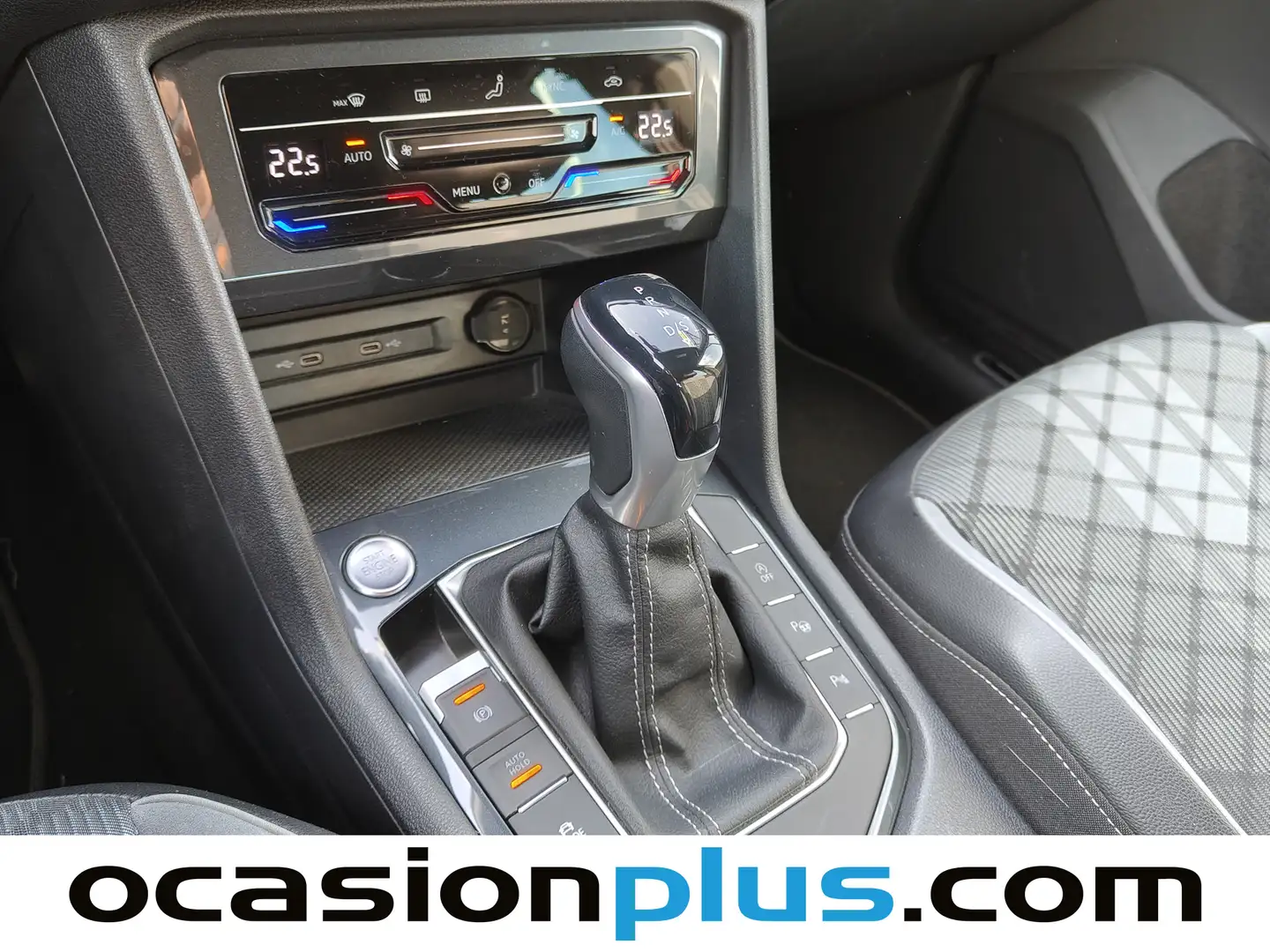 Foto Volkswagen Tiguan Volkswagen Tiguan R-Line 2.0 TDI (150 CV) DSG