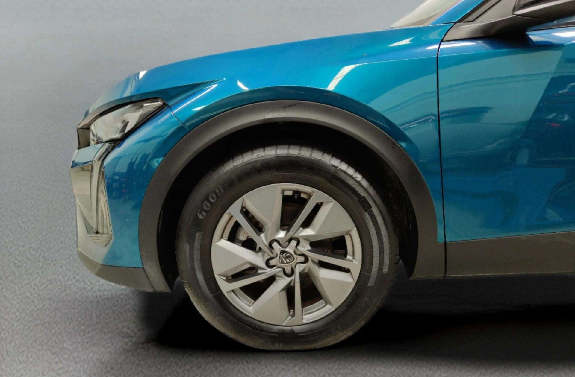 Peugeot 408 Allure Hybrid 145 eDCS6 - foto 41