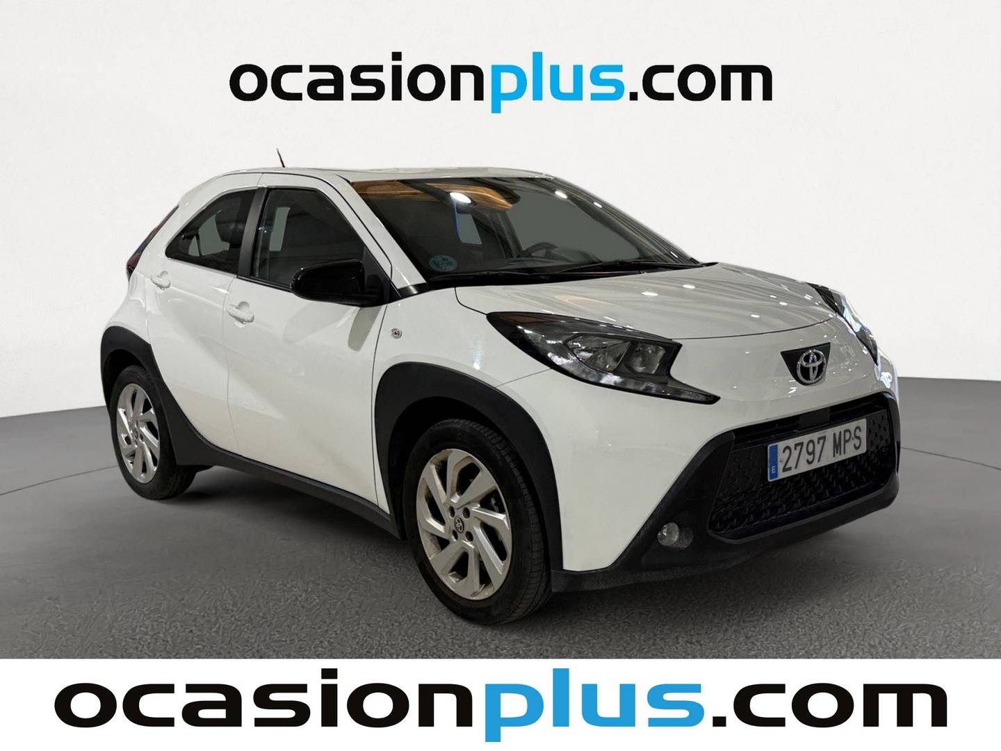 Foto delantera Toyota Aygo X Cross Toyota Aygo X Cross 1.0 VVT-I Play (72 CV) derecha