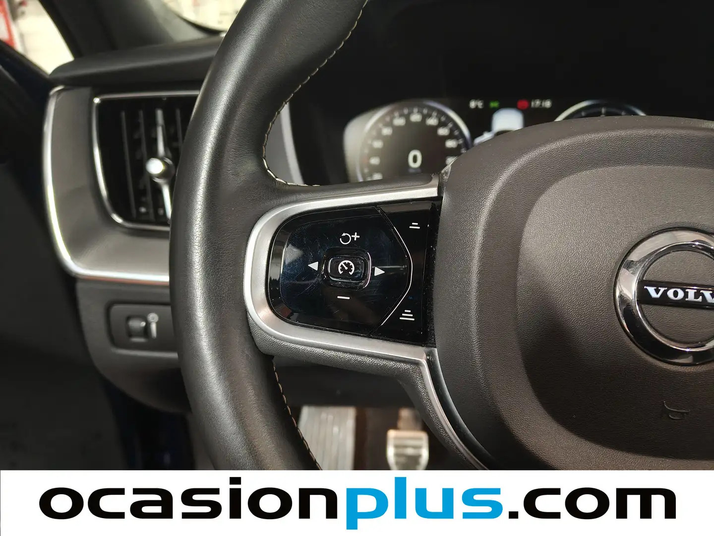 Foto Volvo XC60 Volvo XC60 D3 R-Design (150 CV)