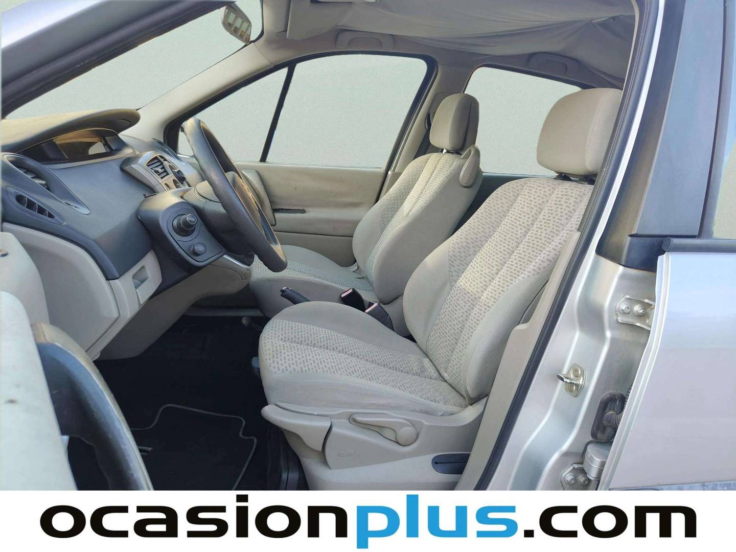 Foto asientos delanteros Renault Scénic Renault Scenic 1.5 dCi Emotion (105 CV)