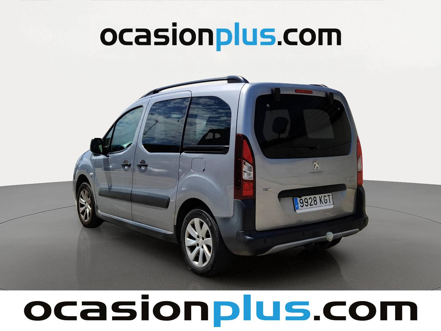 Foto trasera Peugeot Partner Peugeot Partner Tepee Combi 1.2 PureTech Outdoor (110 CV) derecha