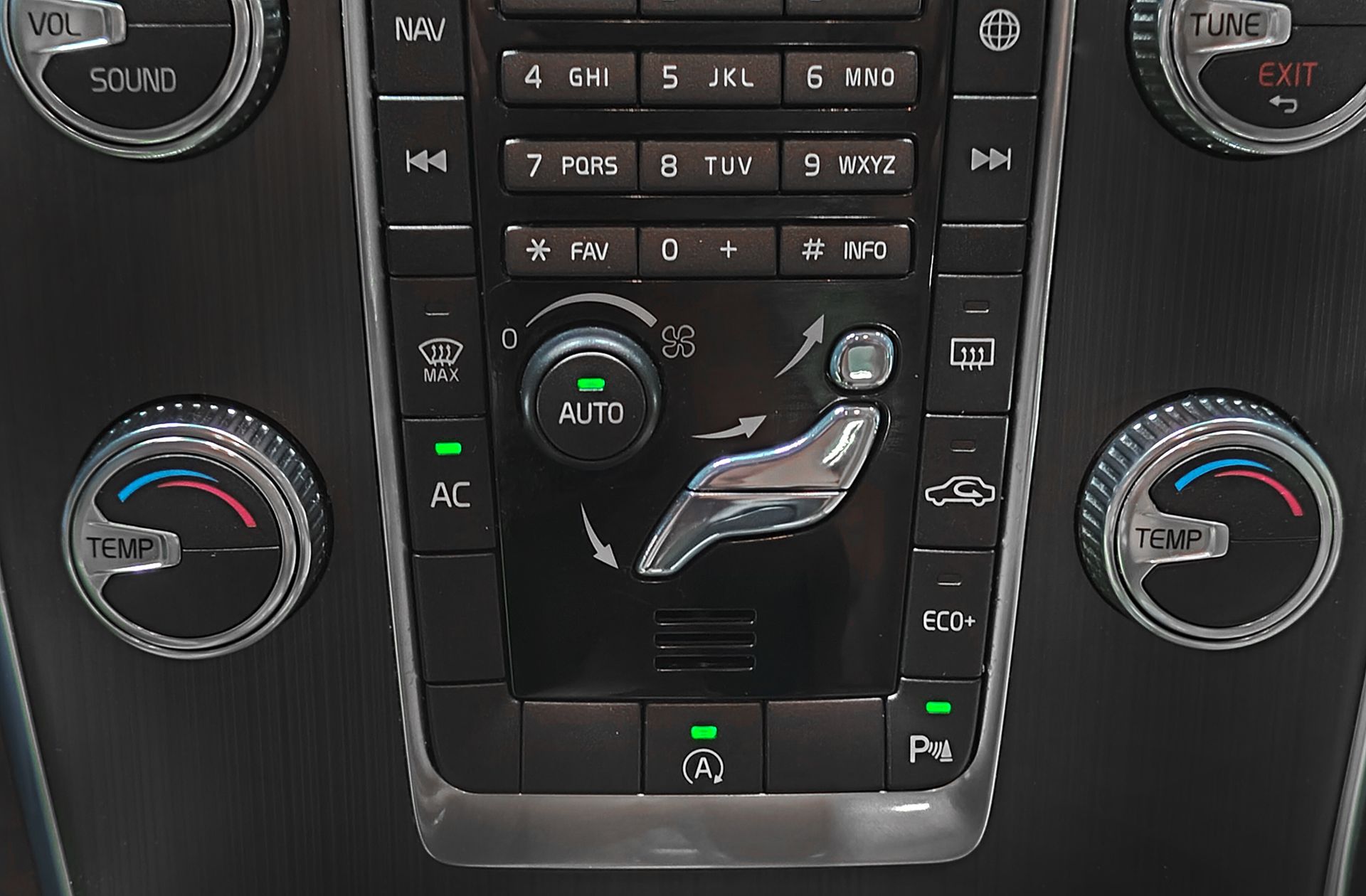 Volvo S60 D3 Momentum - foto 32