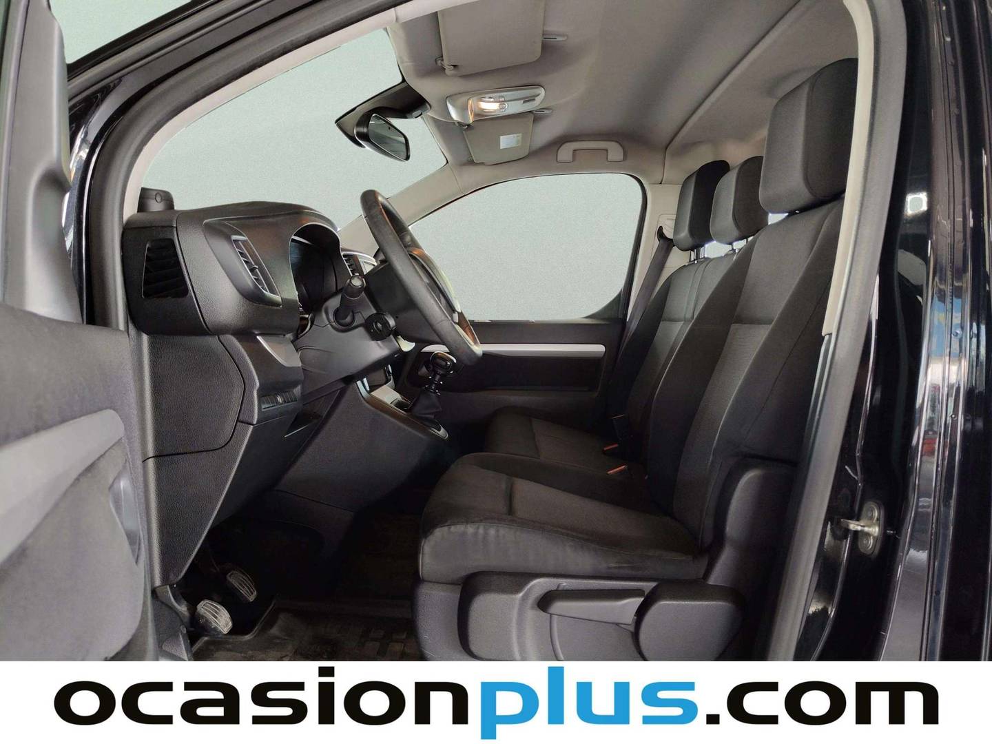 Foto asientos traseros Peugeot Traveller Peugeot Traveller 1.6 BlueHDi Business Standard (115 CV) 8 Plazas
