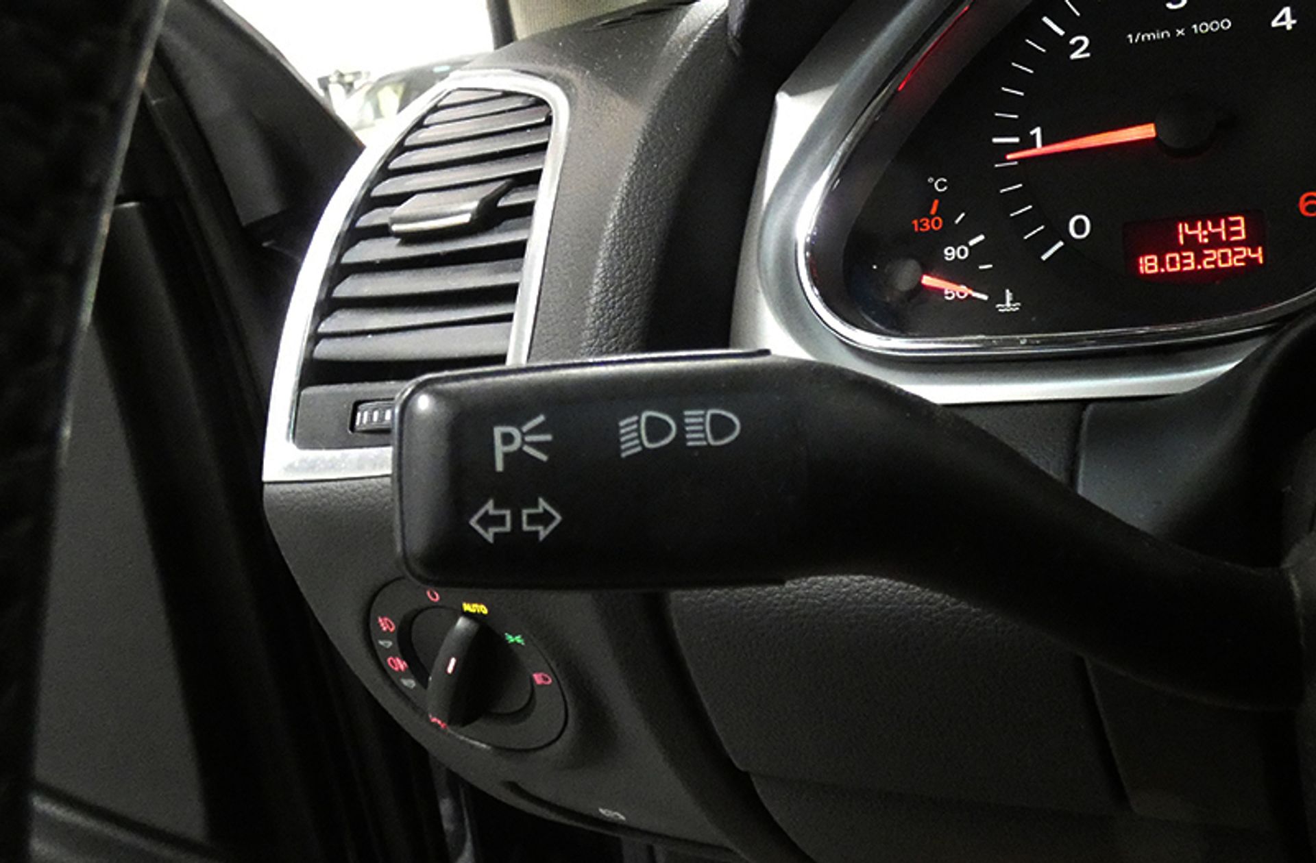 Audi Q7 3.0 TDI DPF quattro tiptronic - foto 24