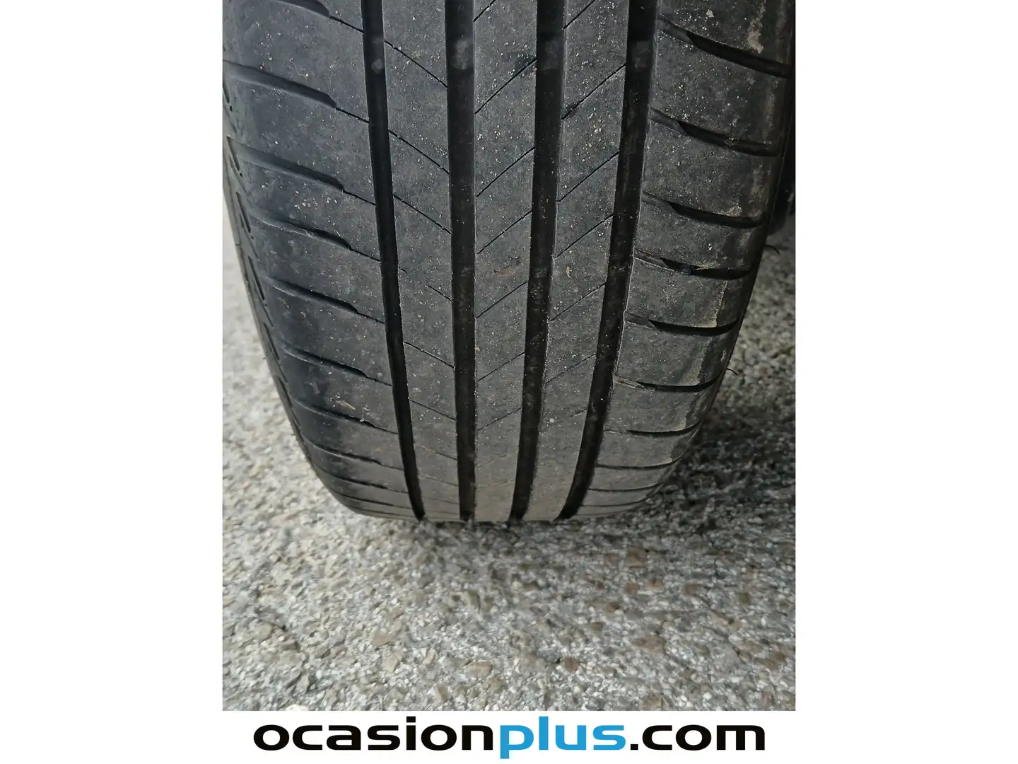 Foto Nissan JUKE Nissan Juke DIG-T N-Connecta 4x2 DCT (114 CV)