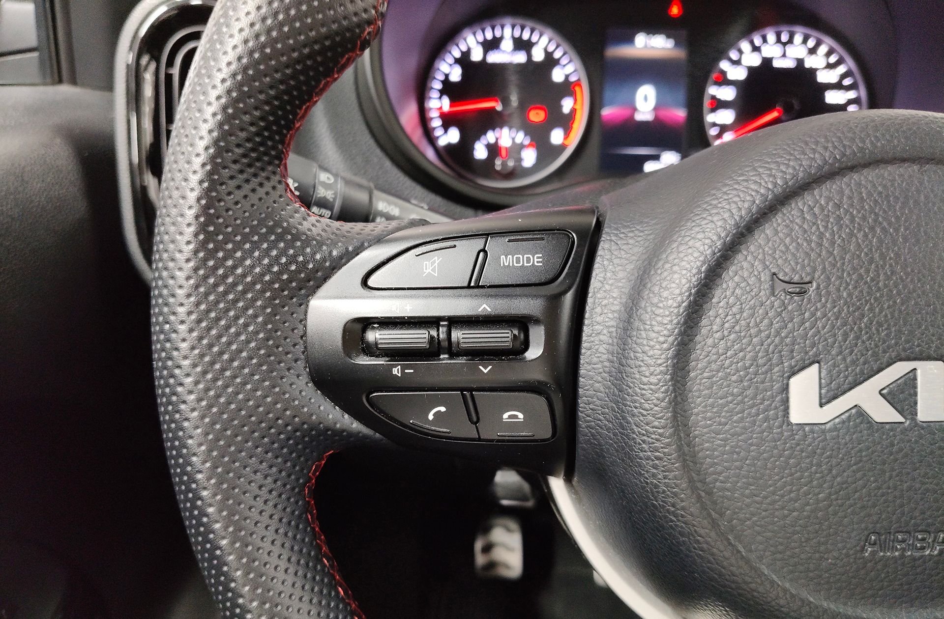 Kia Picanto 1.2 DPi GT Line - foto 22