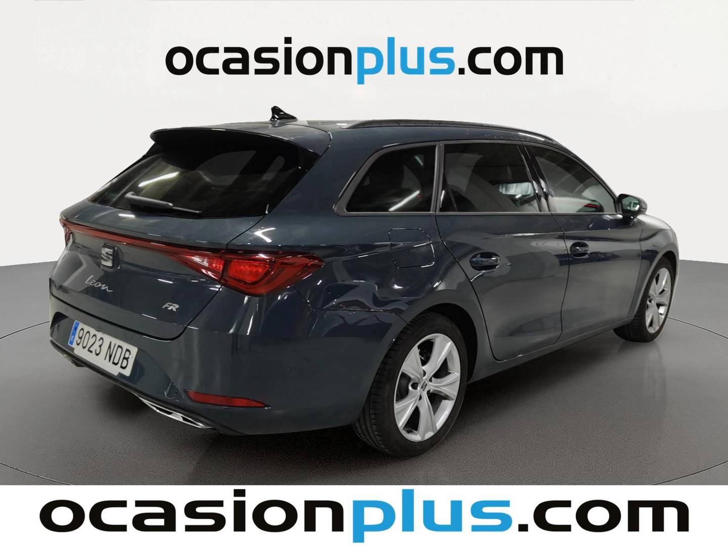 Foto trasera Seat León Seat León ST 1.5 eTSI S&S FR Special Edition DSG (150 CV) izquierda