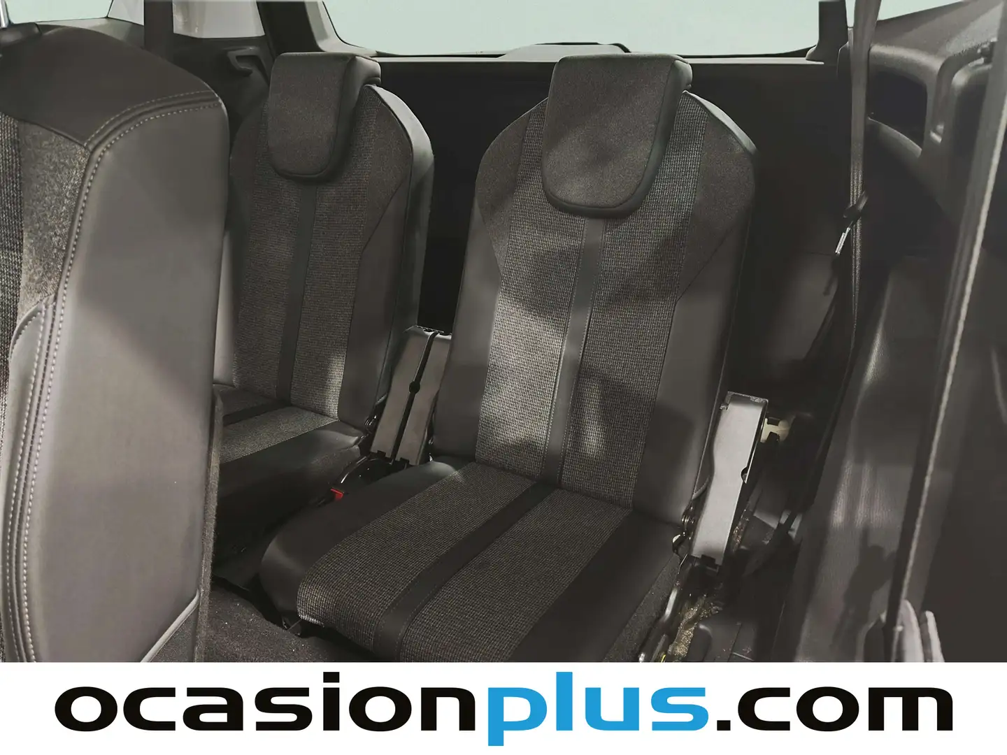 Foto Peugeot 5008 Peugeot 5008 Allure 1.2L PureTech (130CV) EAT8 7 plazas