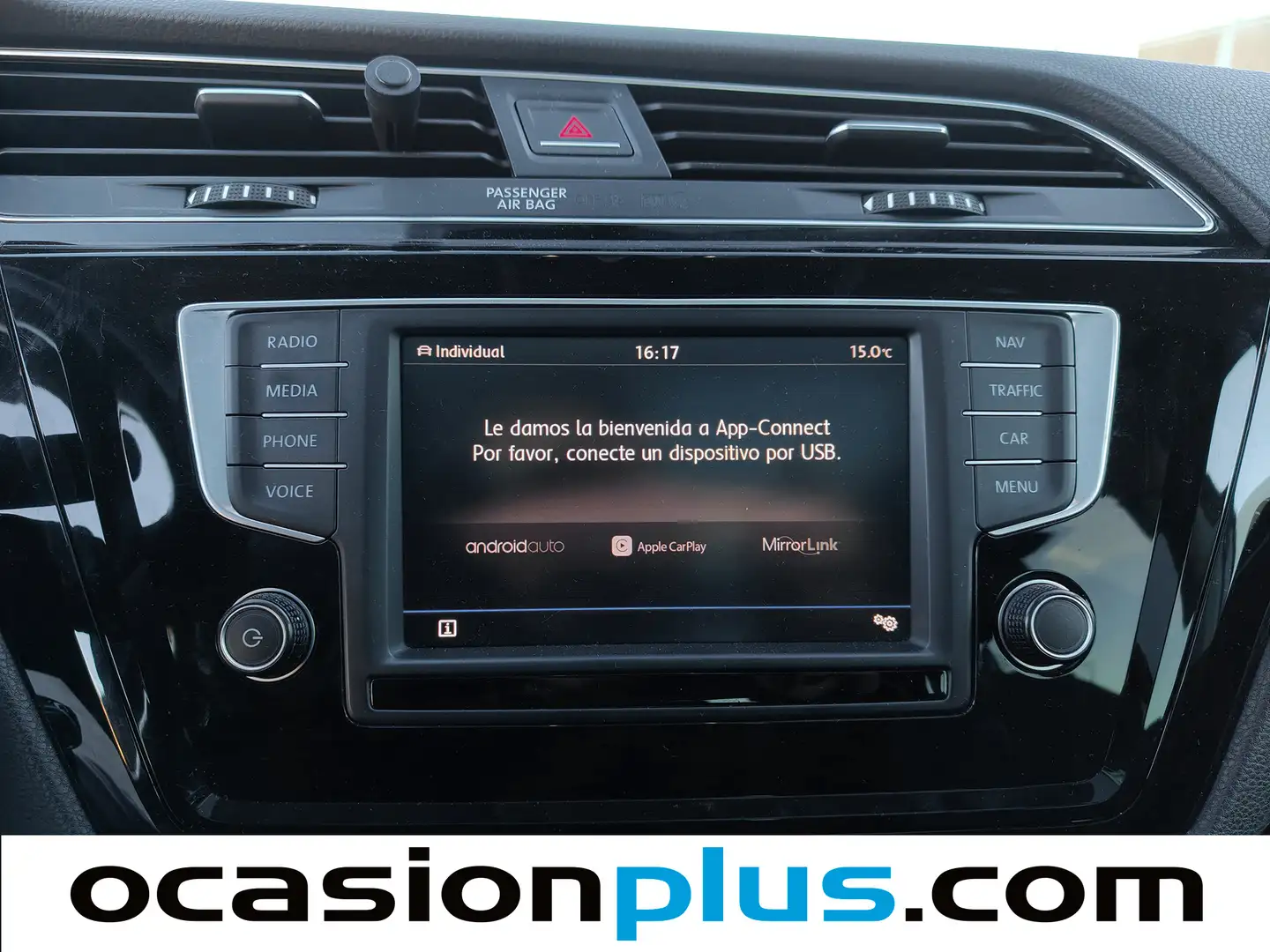 Foto Volkswagen Touran Volkswagen Touran 2.0 TDI BMT (150 CV) DSG 7 Plazas