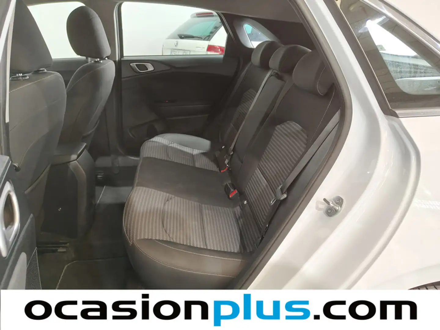 Foto KIA Ceed Kia Ceed 1.6 MHEV iMT Drive (136 CV)