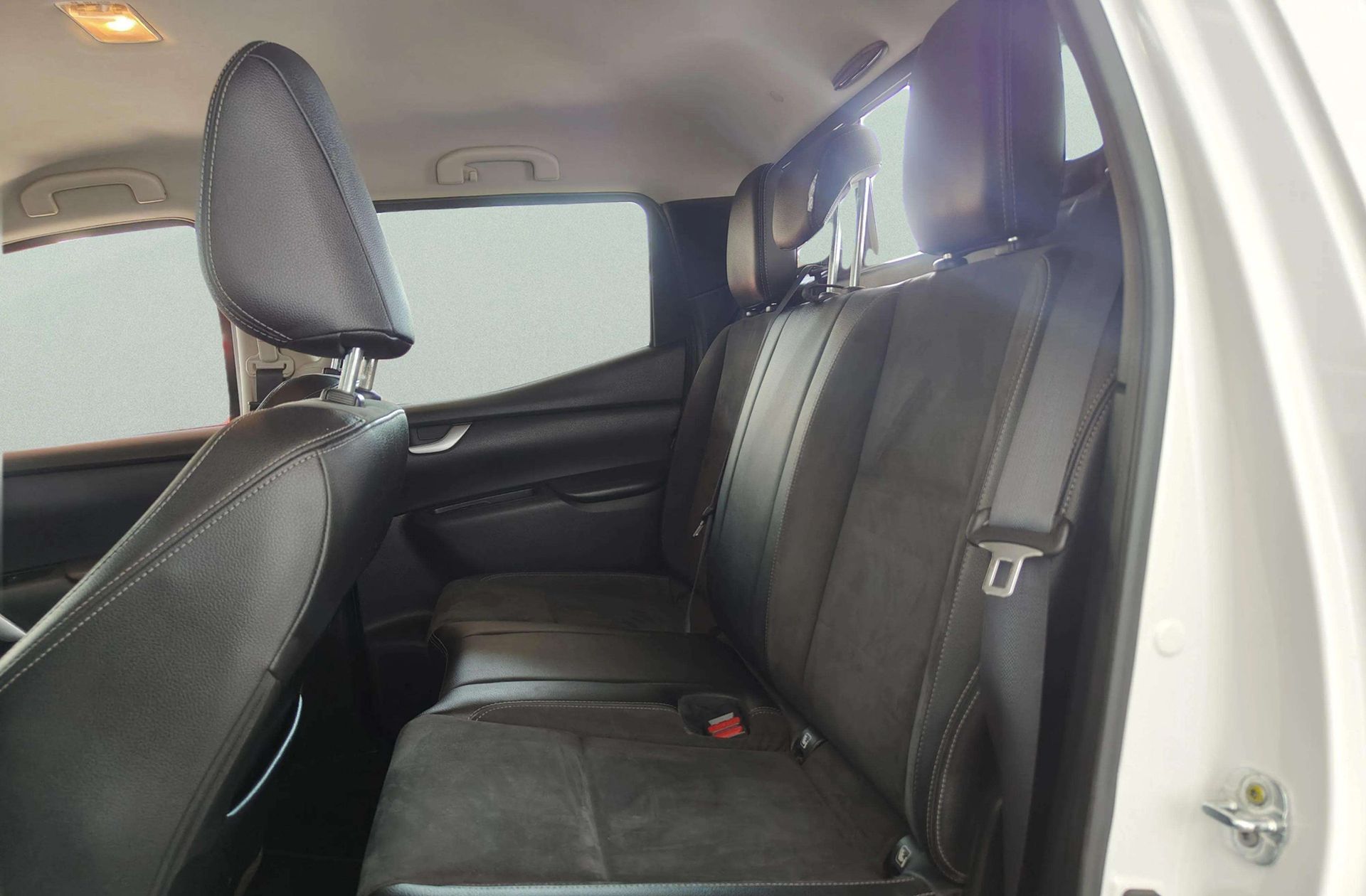 Mercedes-Benz Clase X 250 d Pure 4Matic - foto 14