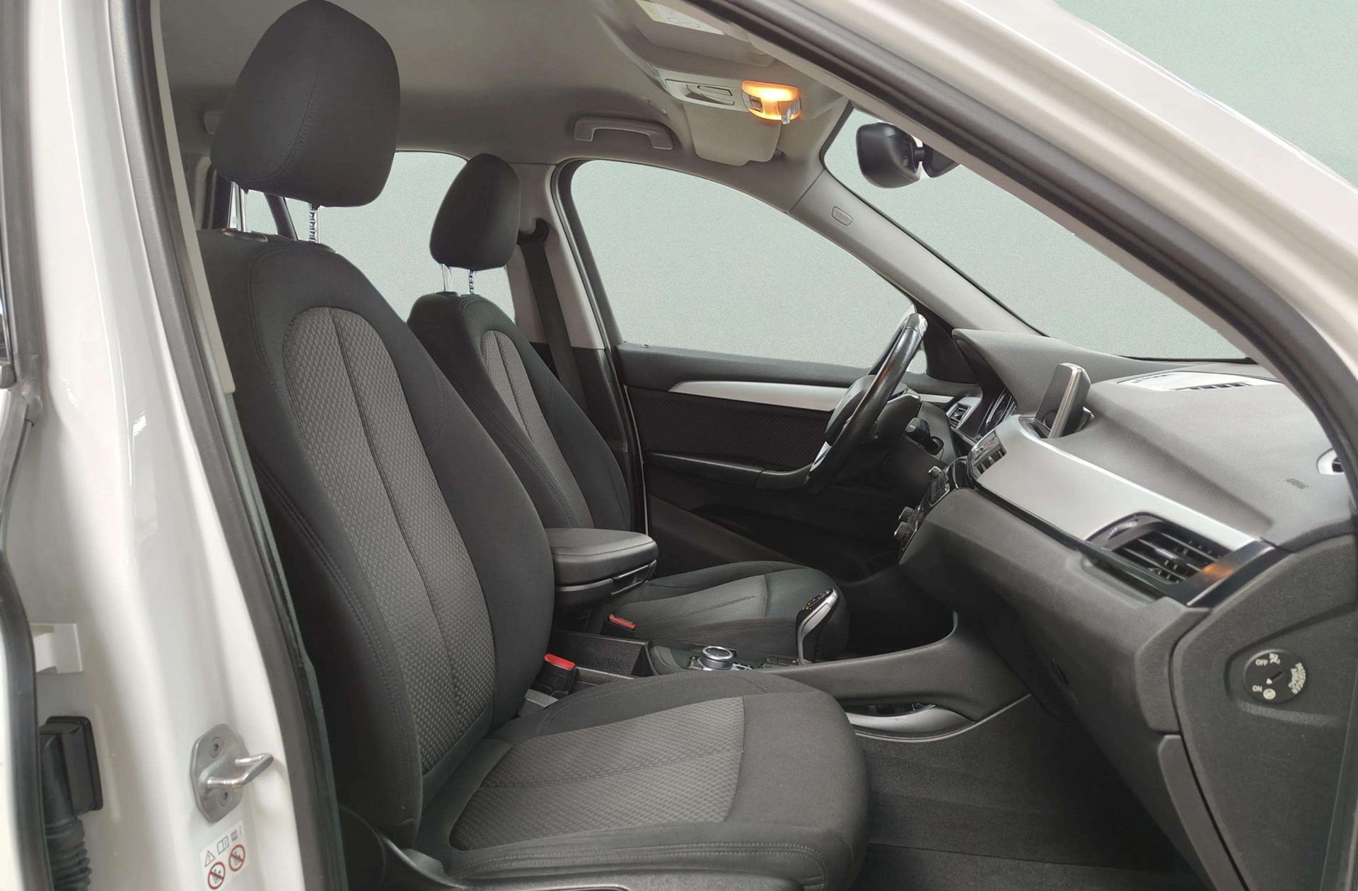 BMW X1 sDrive18i - foto 23