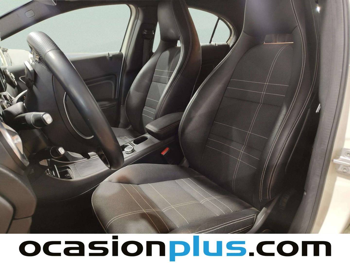 Foto asientos delanteros Mercedes Clase A Mercedes Clase A CDI AMG Line (109 CV)