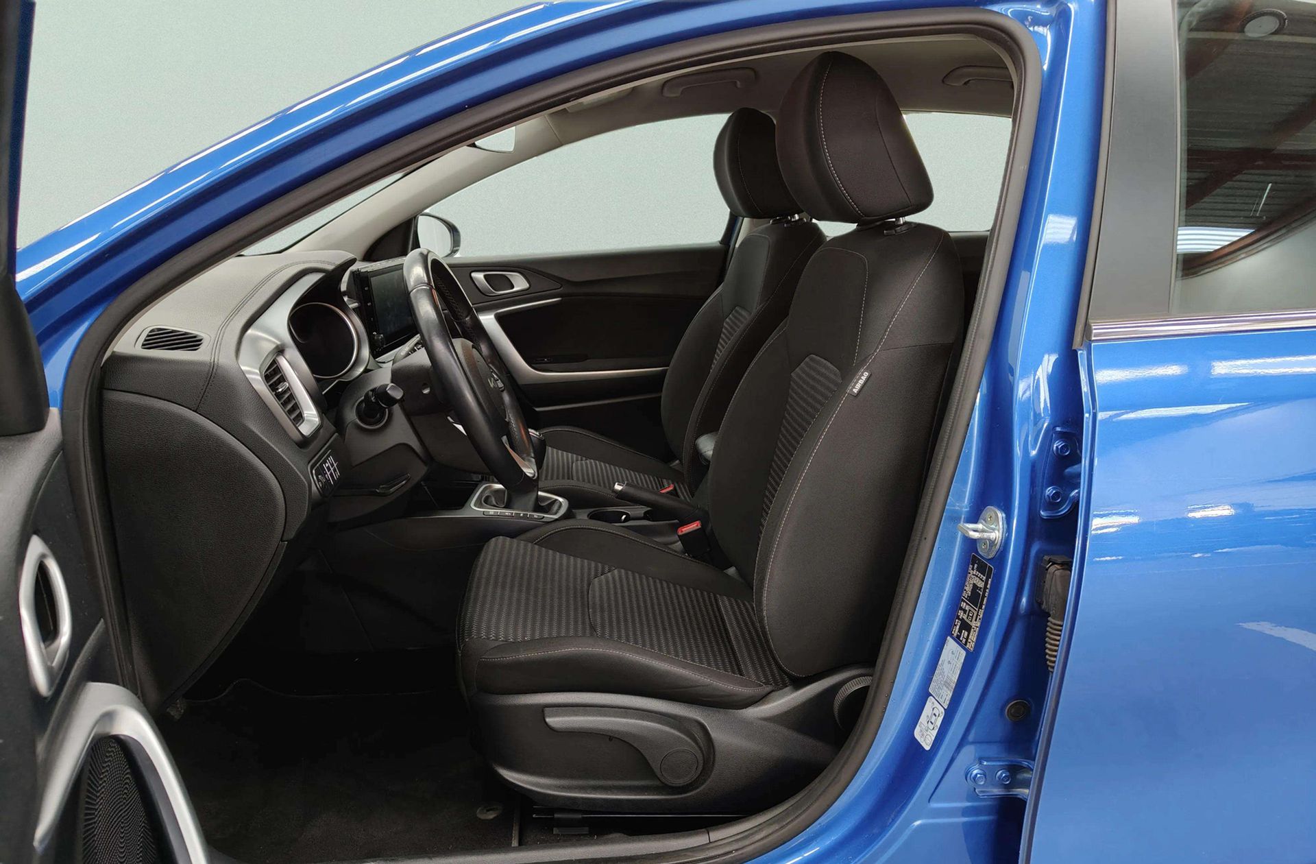 Kia Ceed 1.6 MHEV iMT Drive - foto 10