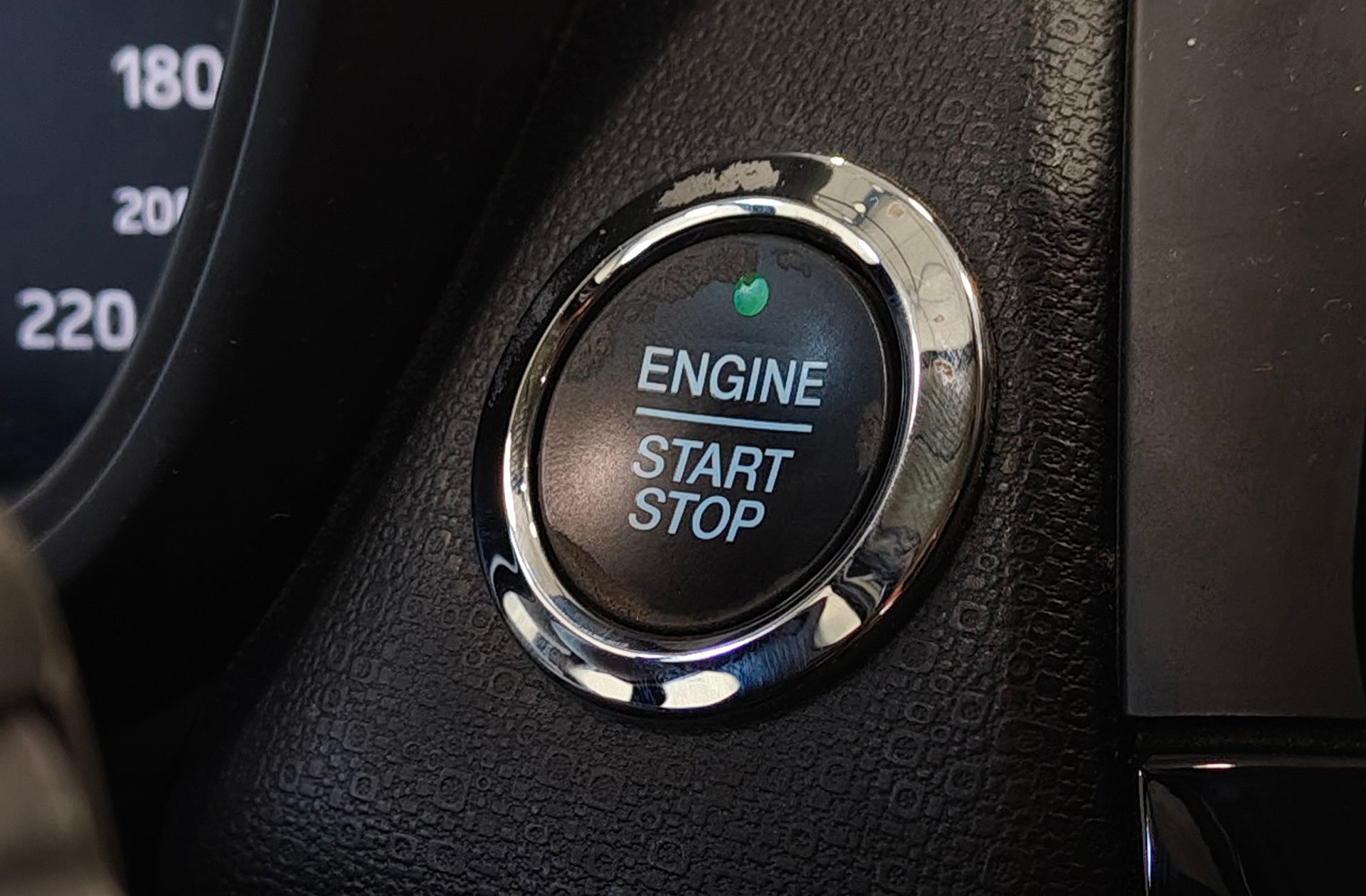 Ford EcoSport 1.0T EcoBoost Titanium - foto 26