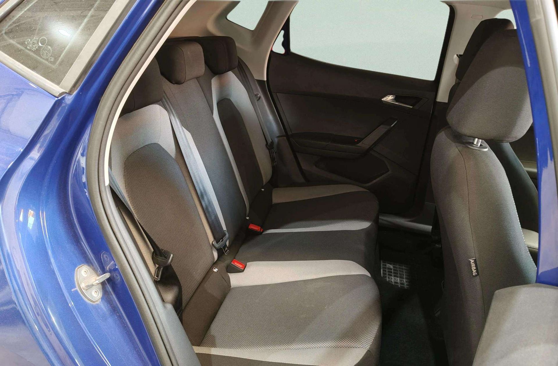 SEAT Ibiza 1.6 TDI Style Plus - foto 17