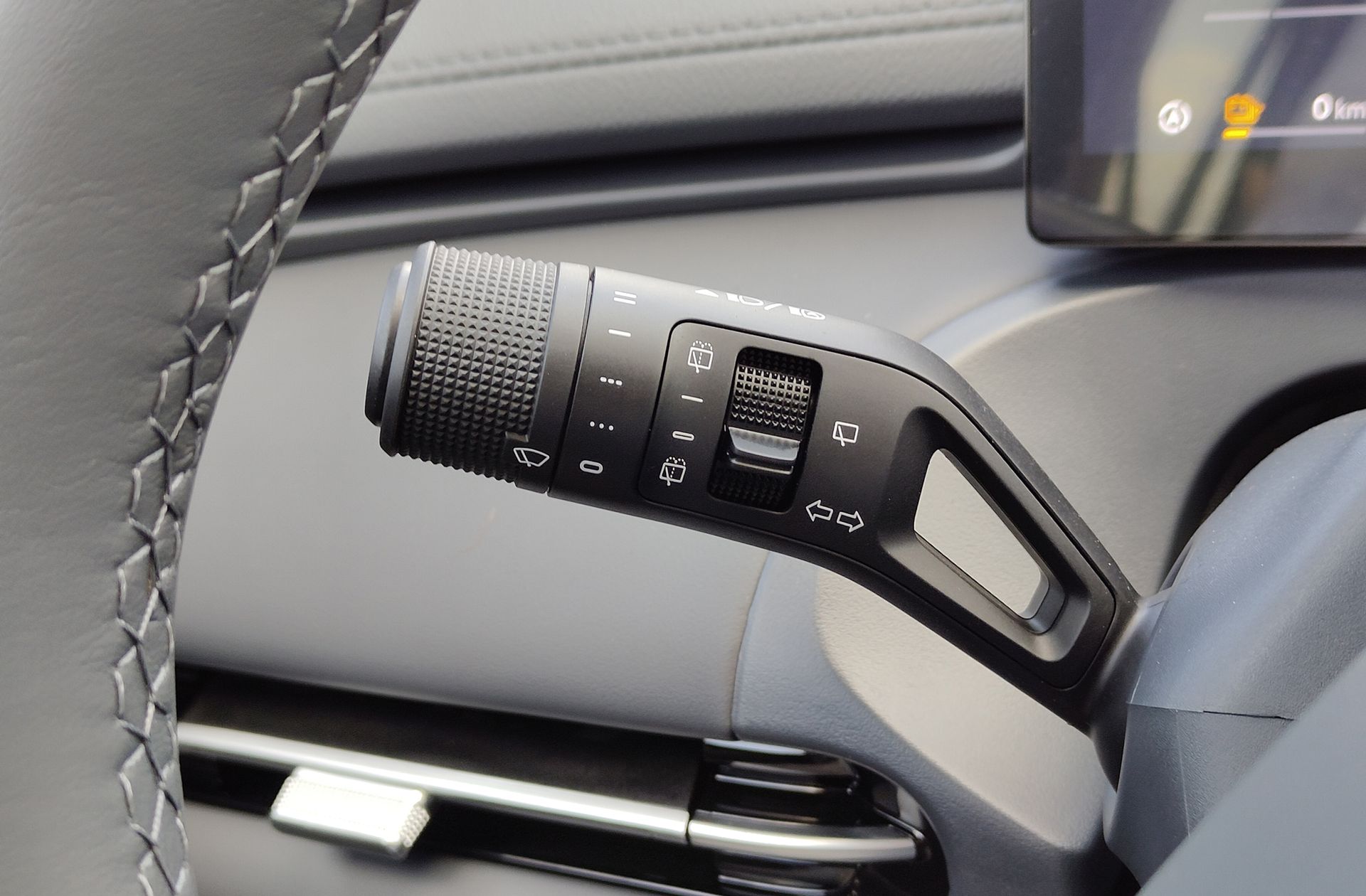 Geely Starray EM-i 1.5 PHEV Pro - foto 29