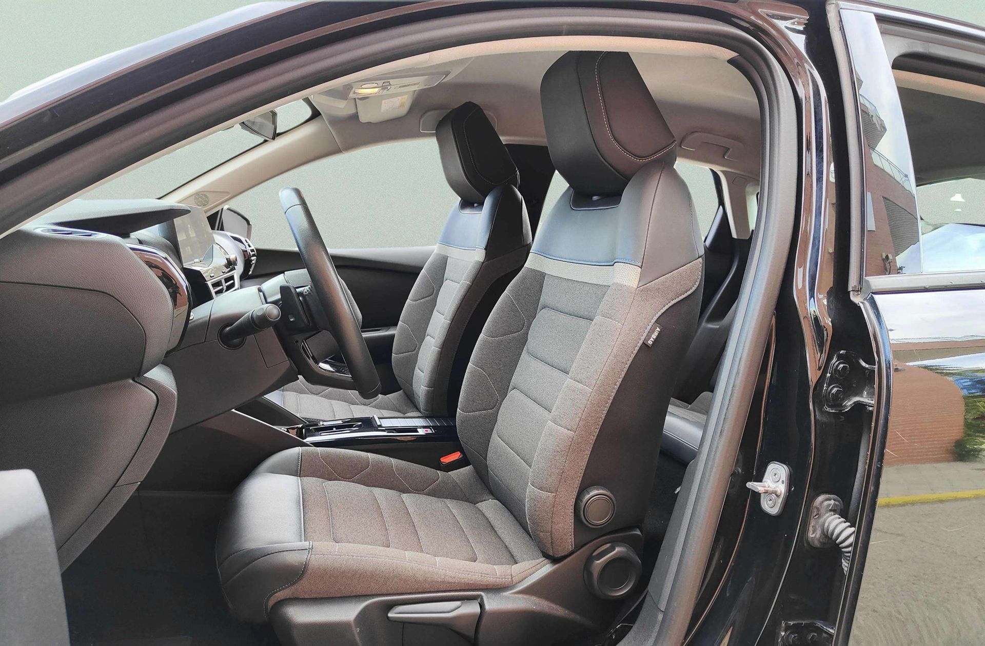 Citroën C4 PureTech 130 Plus EAT8 - foto 10