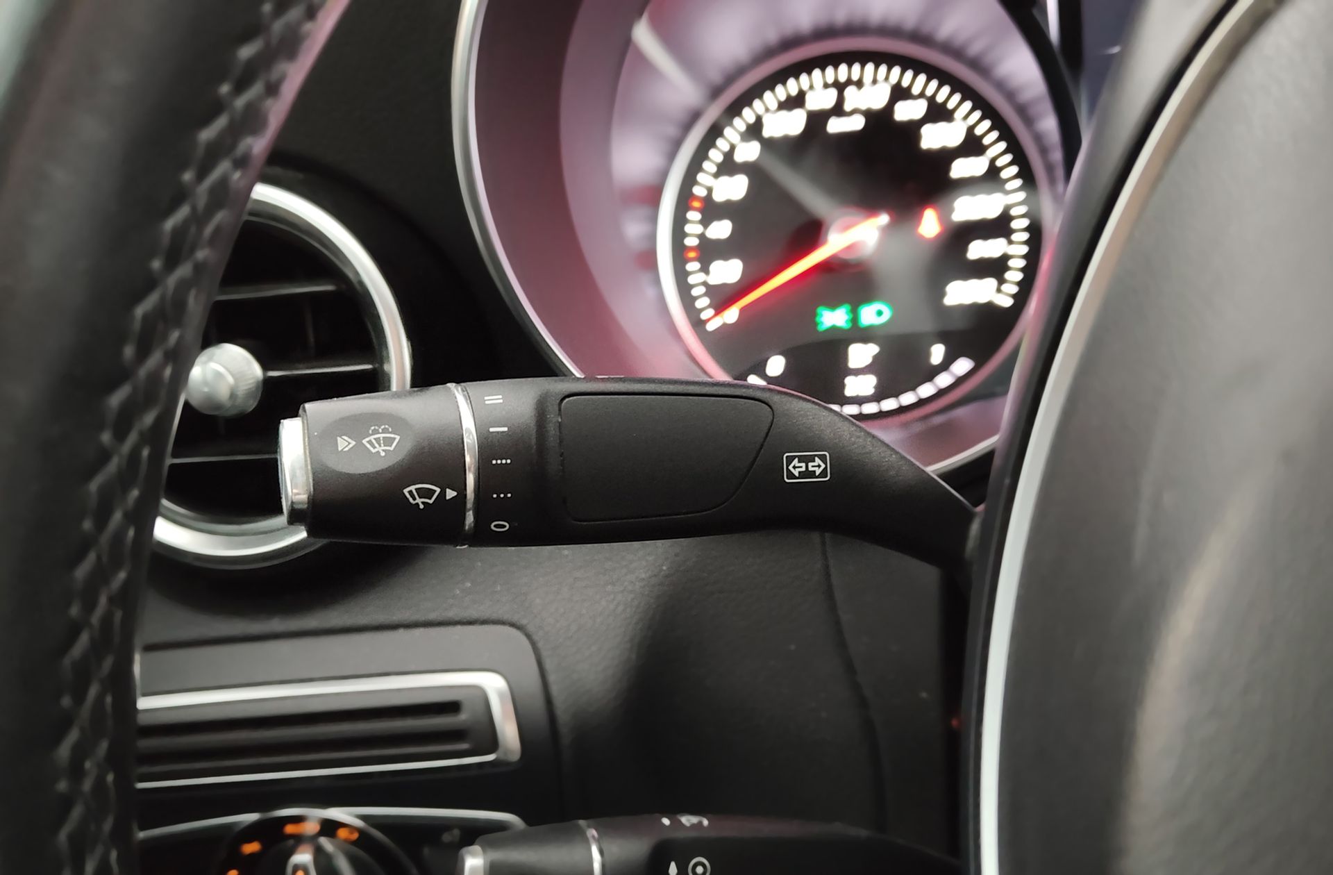 Mercedes-Benz Clase C 220 BlueTEC Sportive Exclusive - foto 27