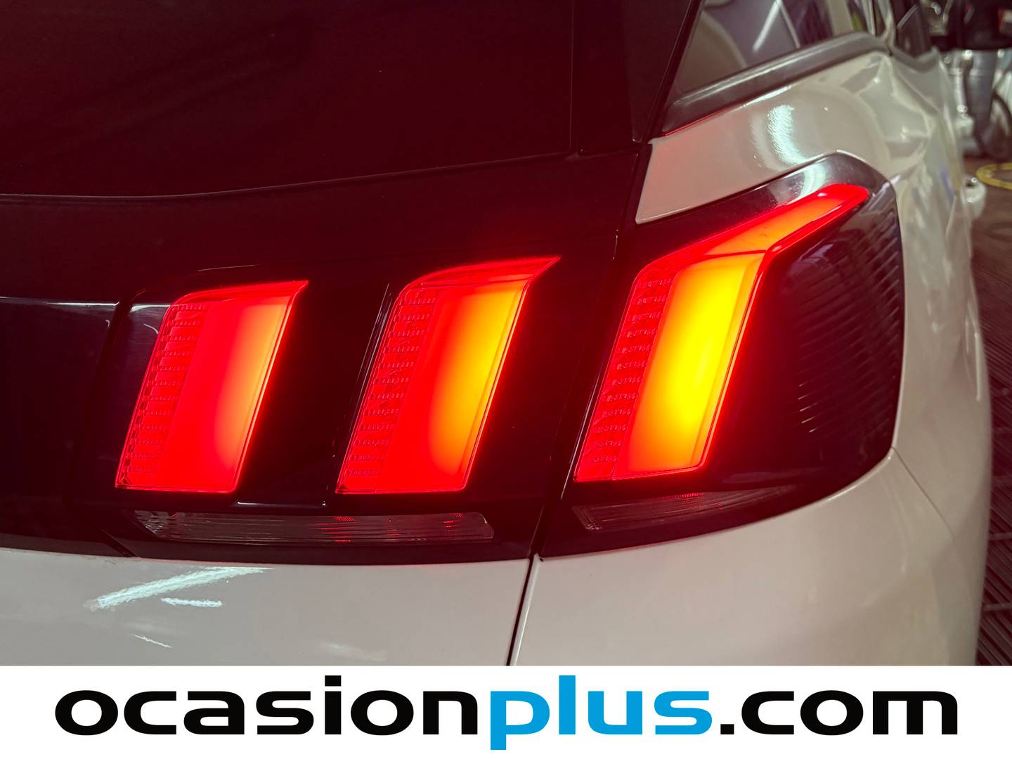 Foto Peugeot 3008 Peugeot 3008 THP 165 Allure EAT6 (165 CV)