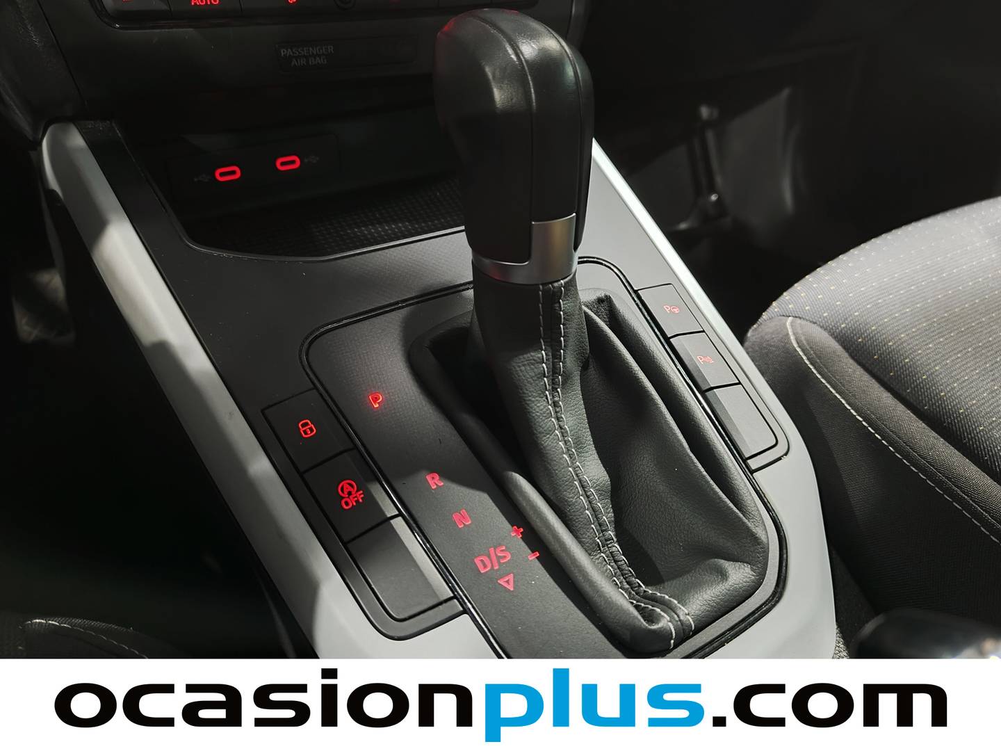 Foto Seat Arona SEAT Arona 1.0 TSI Style XM DSG (110 CV)