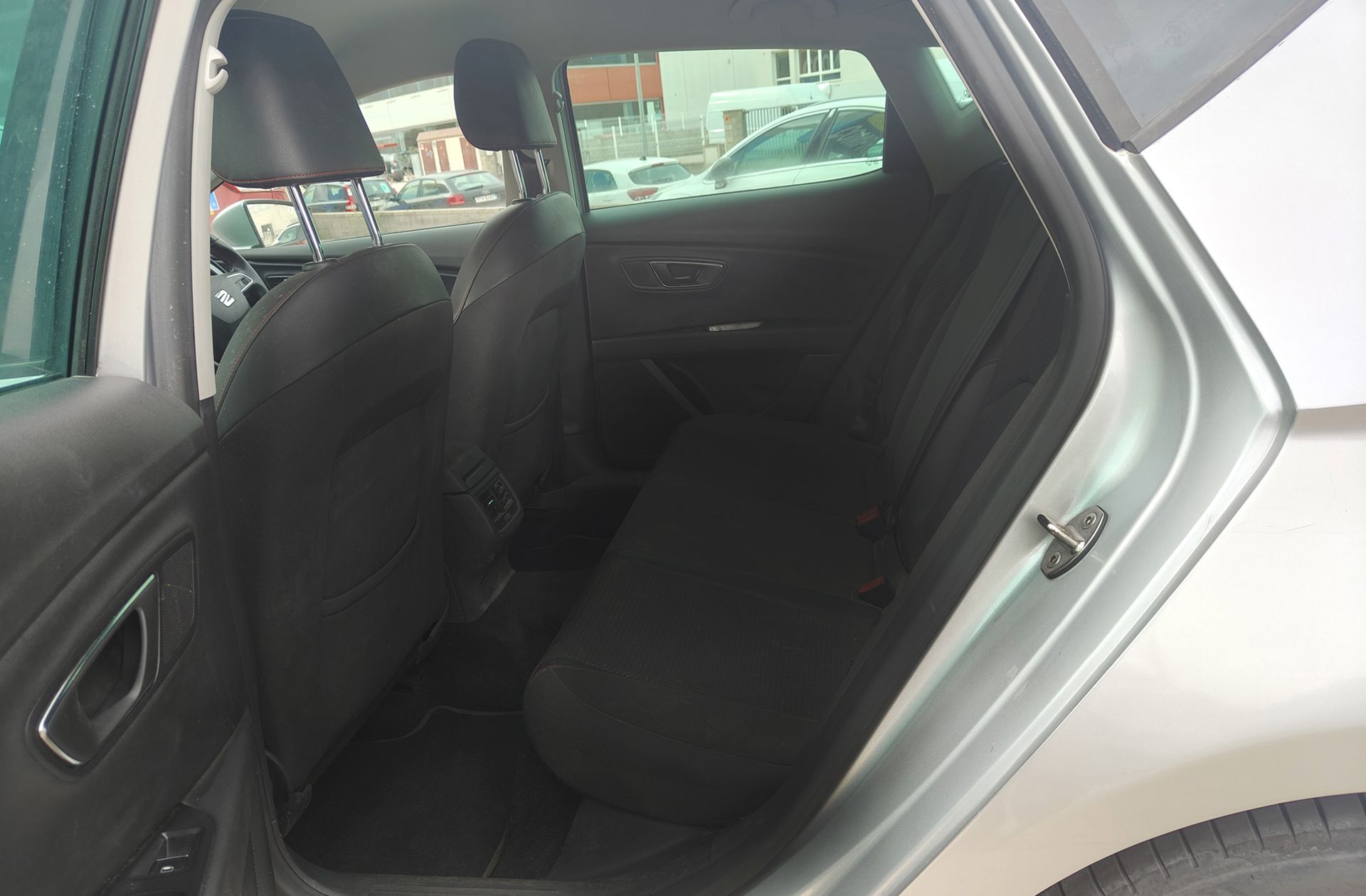 SEAT León 2.0 TDI FR - foto 11