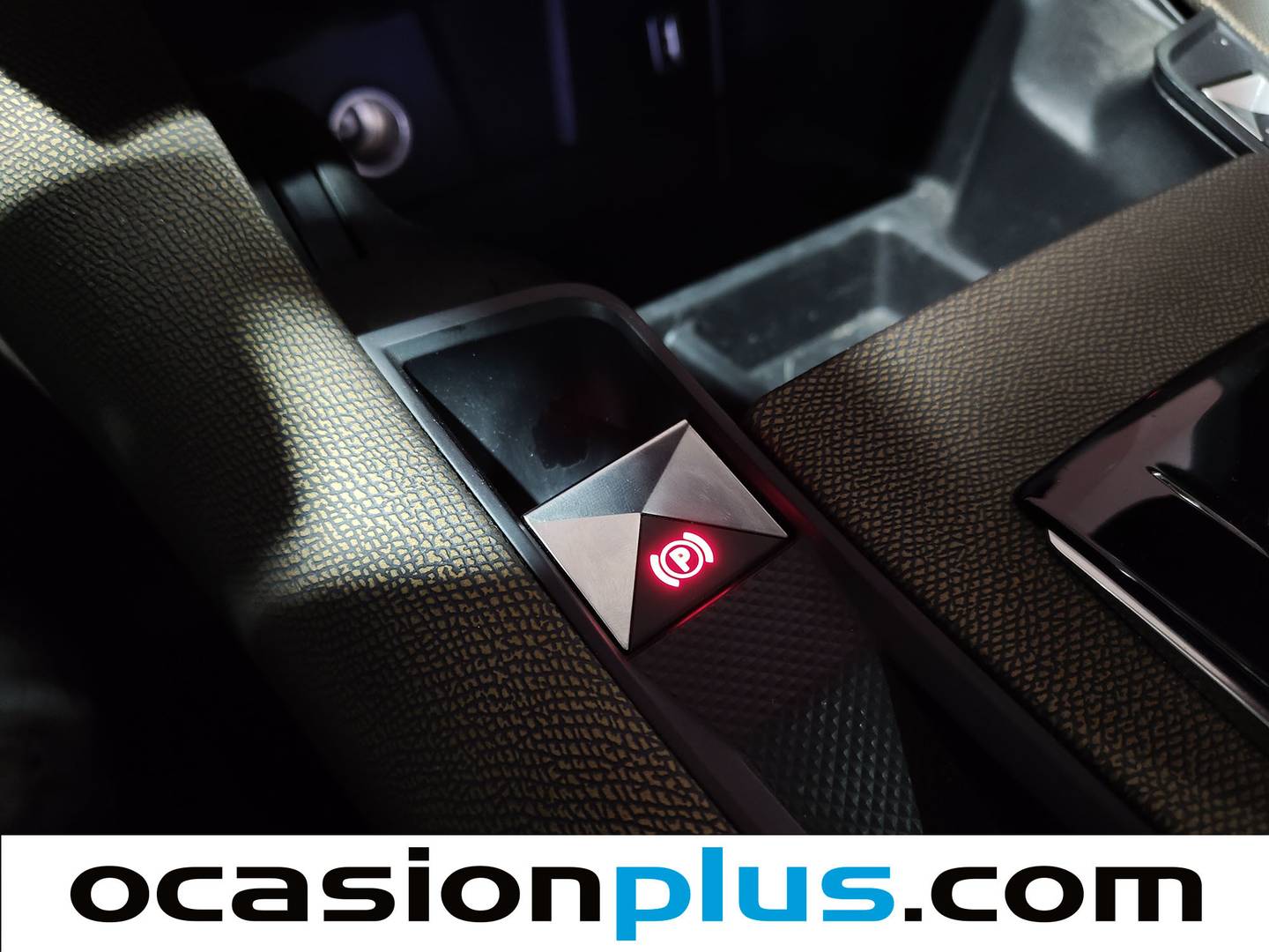 DS DS 7 Crossback DS DS7 Crossback BlueHDi 130 DE Bastille + AT (130 CV) de segunda mano