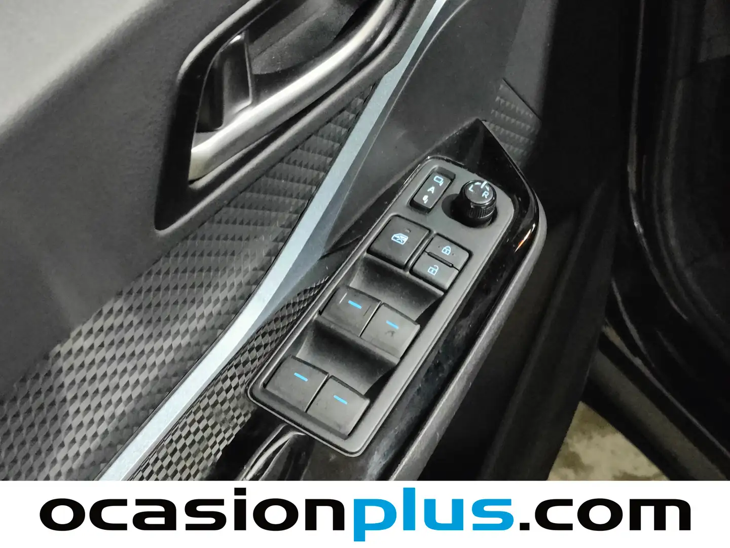 Foto Toyota C-HR Toyota C-HR 1.8 125H Advance (122 CV)