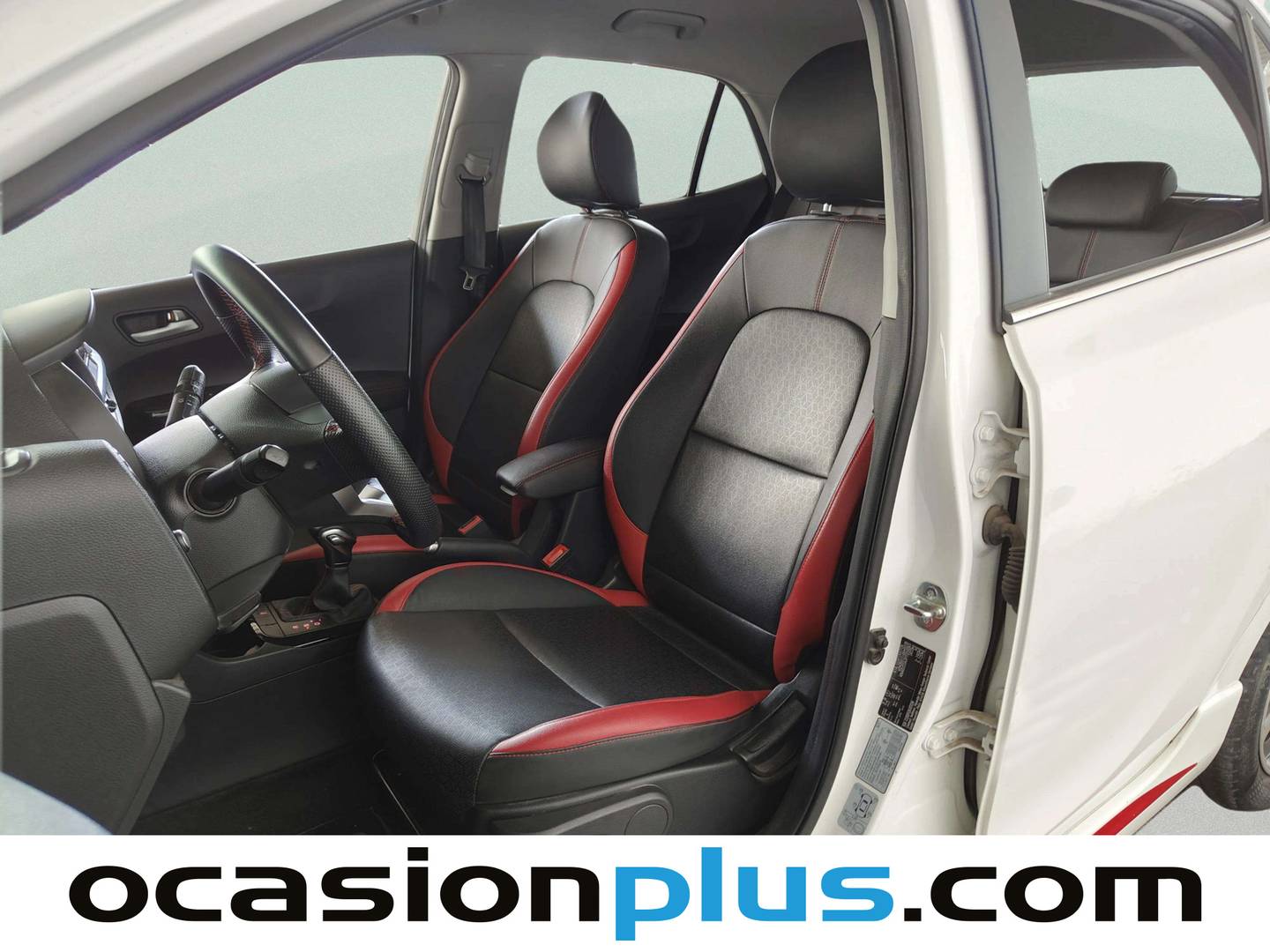 Foto asientos delanteros KIA Picanto KIA Picanto 1.2 DPi AMT GT Line (84 CV)