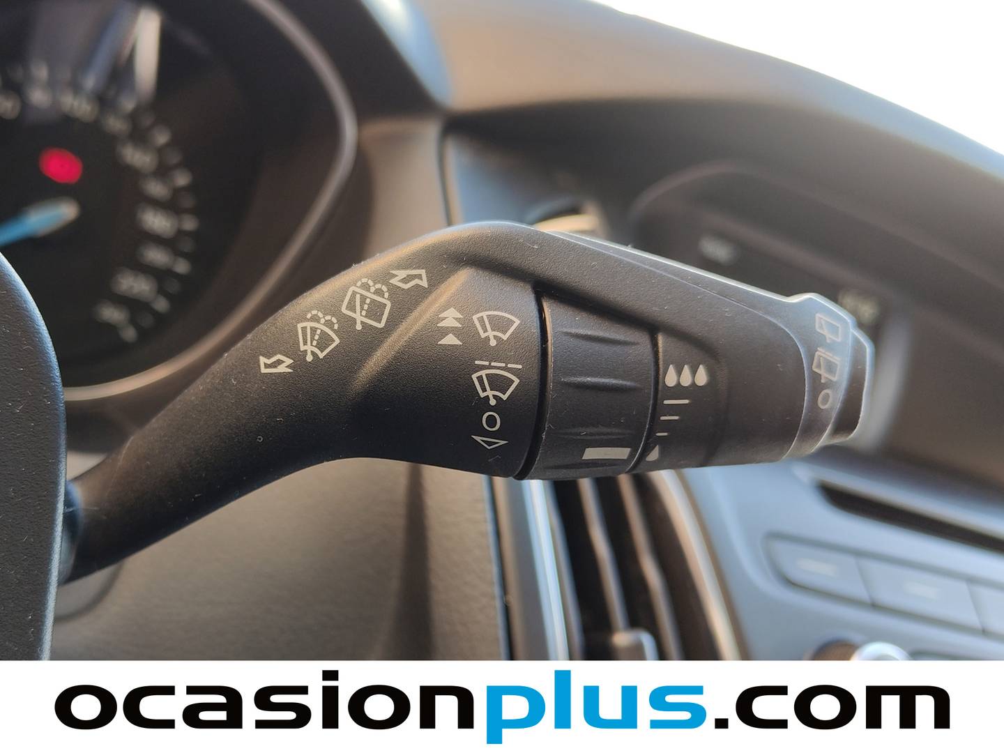 Foto Ford Focus Ford Focus 1.6 TI-VCT Trend+ (125 CV)