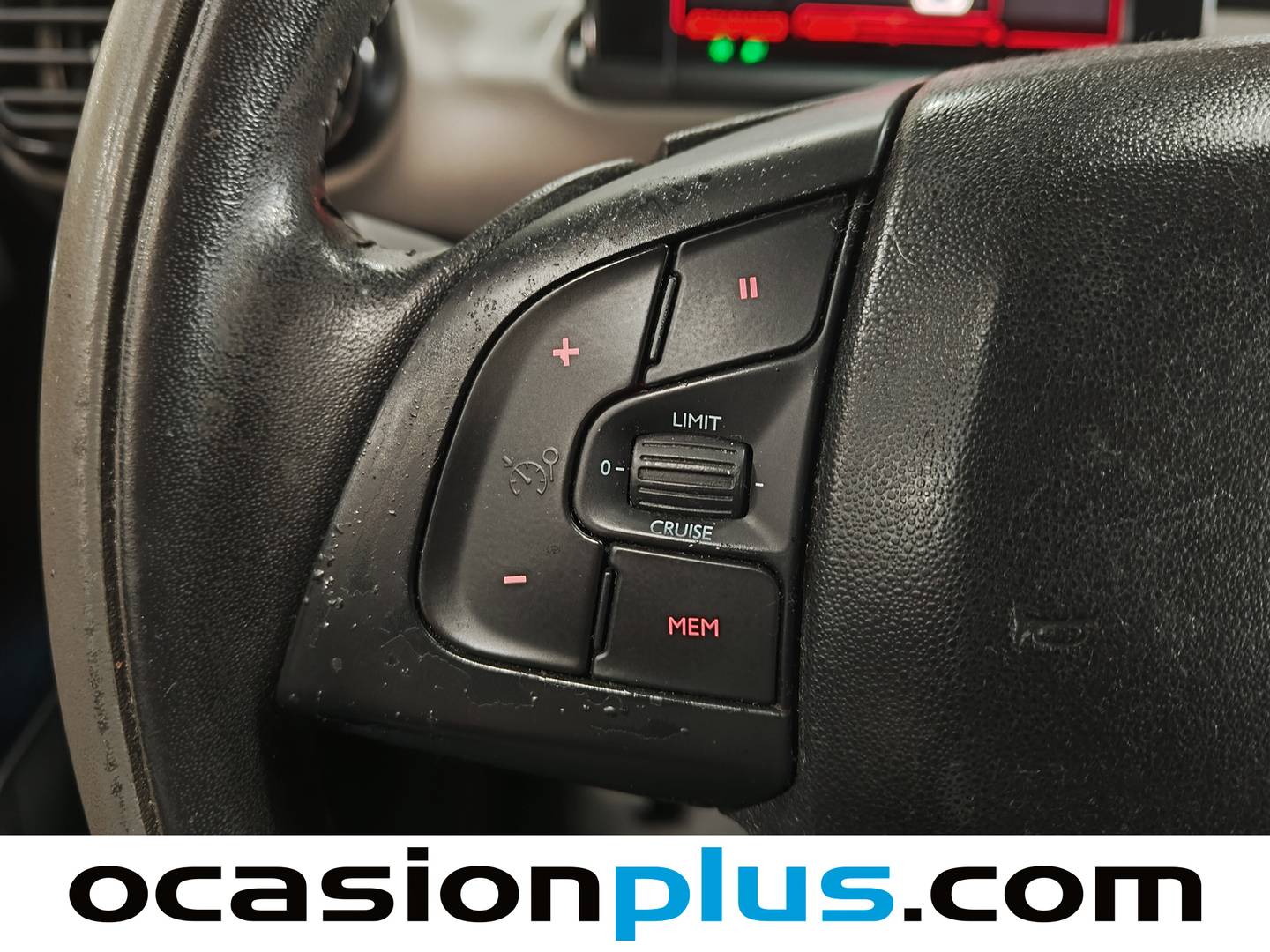 Extras y acabados del Citroën C4 Cactus Citroën C4 Cactus PureTech 82 Feel (82 CV)